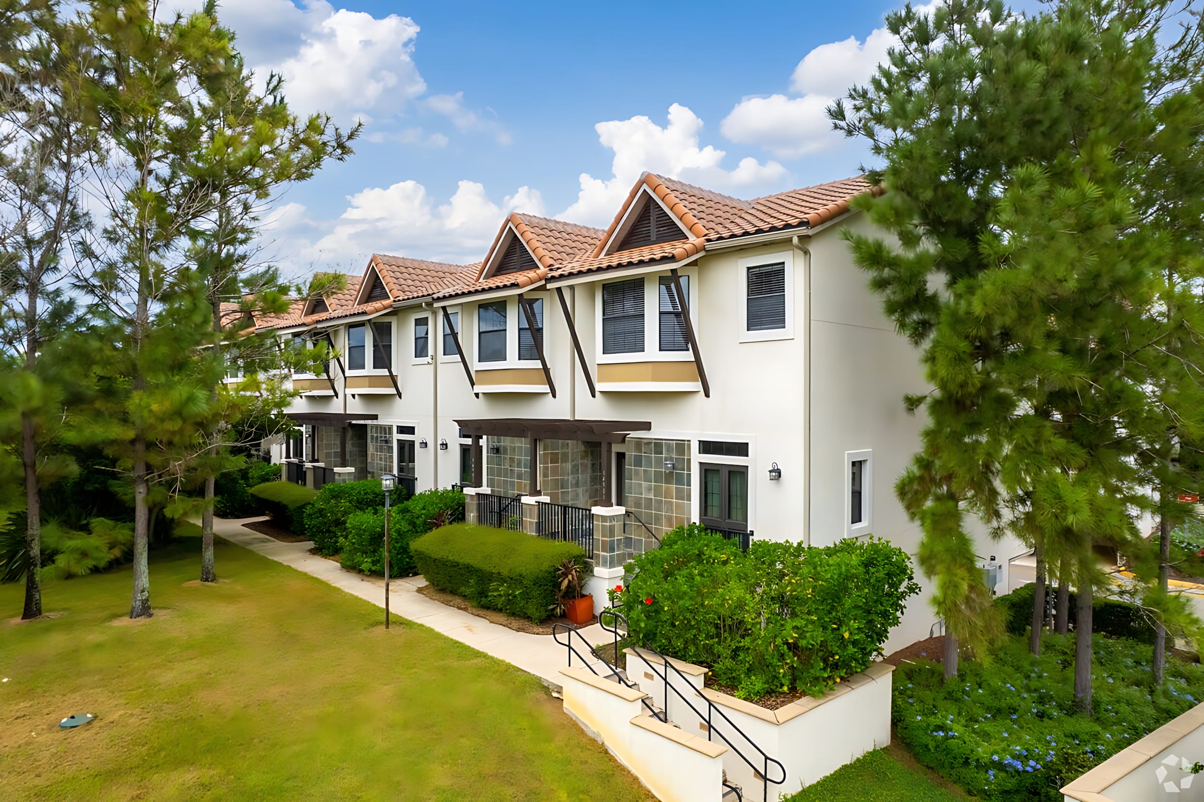 Resort Access 4BR Townhome Steps To Disney | Photo 2