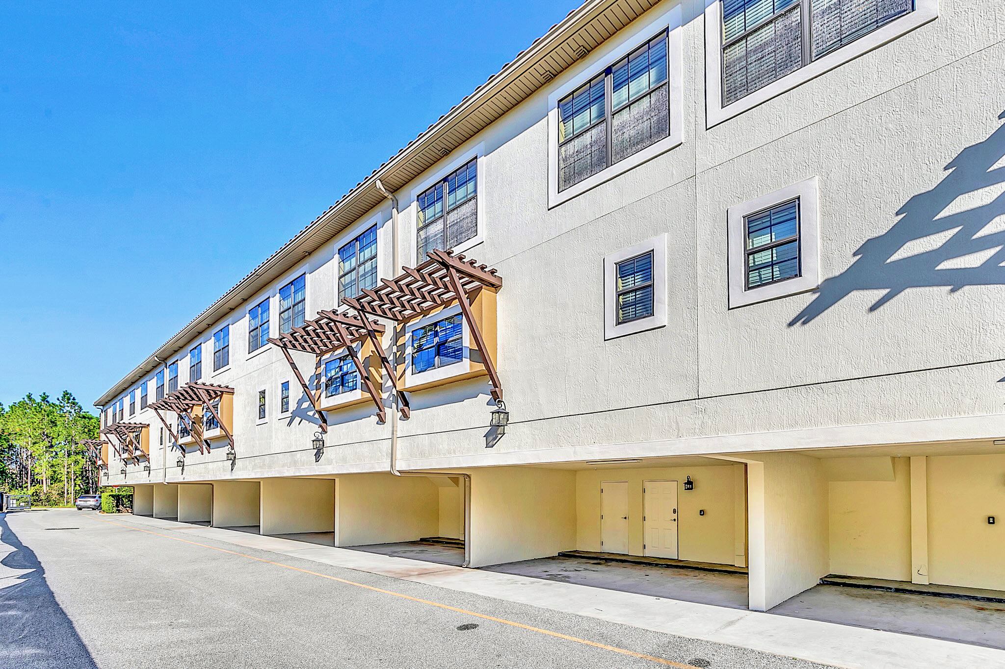 Resort Access 4BR Townhome Steps To Disney | Photo 29
