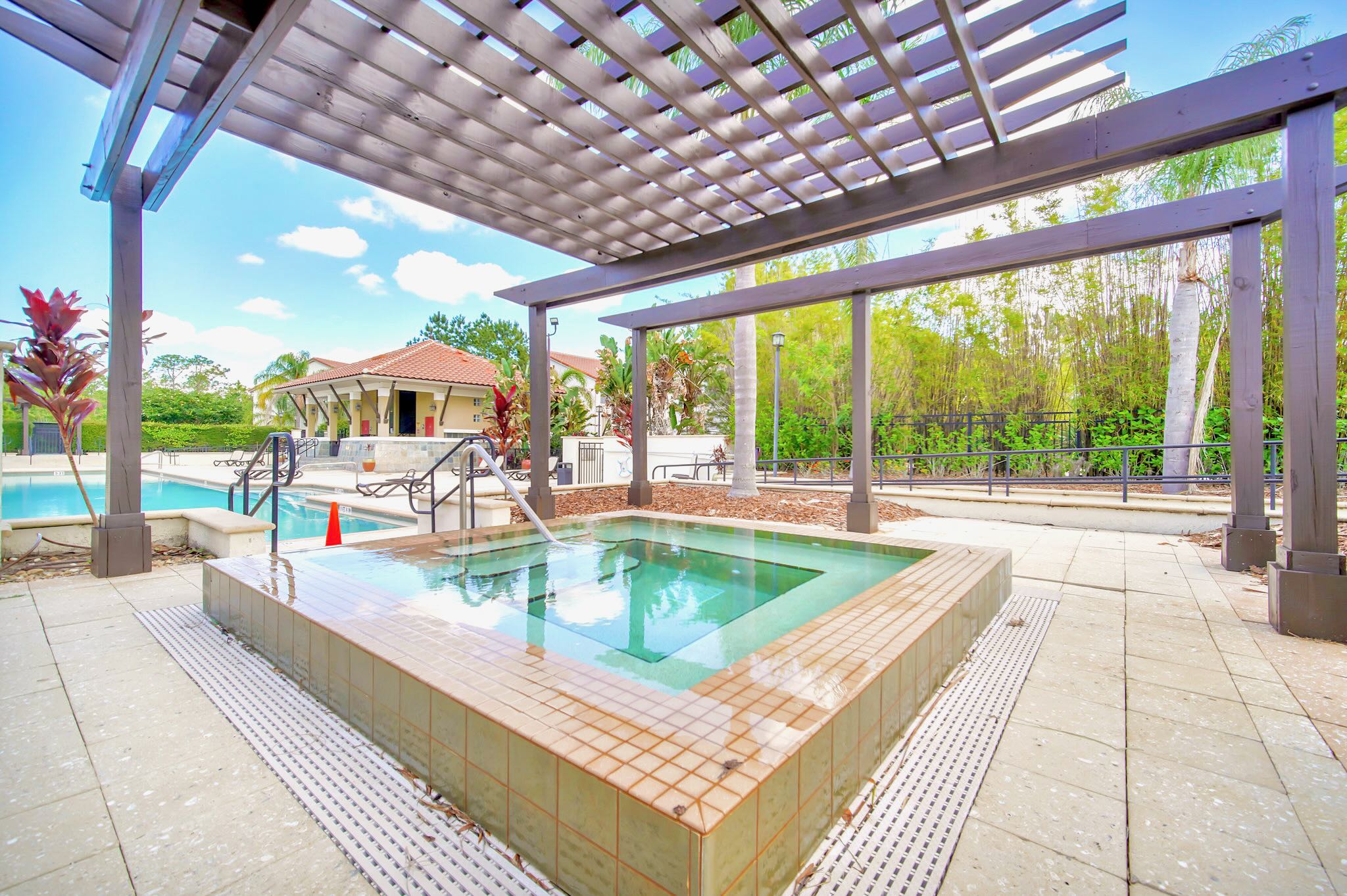 Resort Access 4BR Townhome Steps To Disney | Photo 3