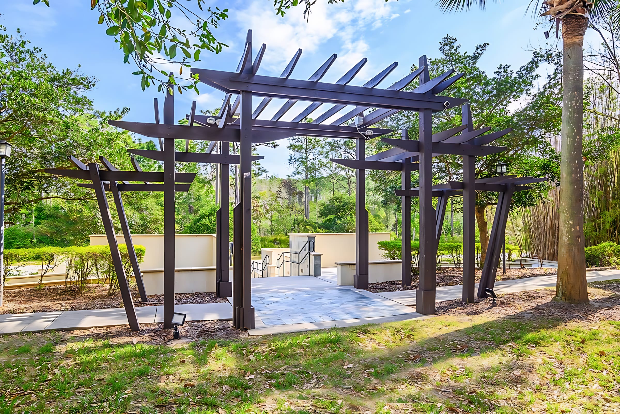 Spacious Townhome w Resort Access Near Disney | Photo 3