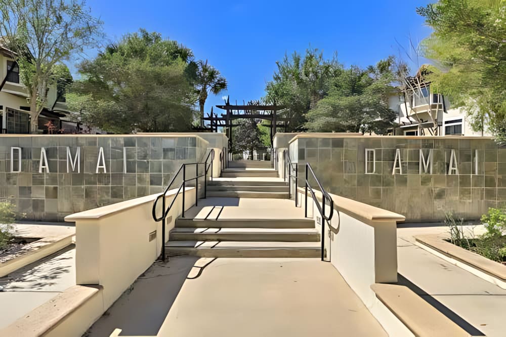 Resort Access 4BR Townhome Steps To Disney | Photo 30