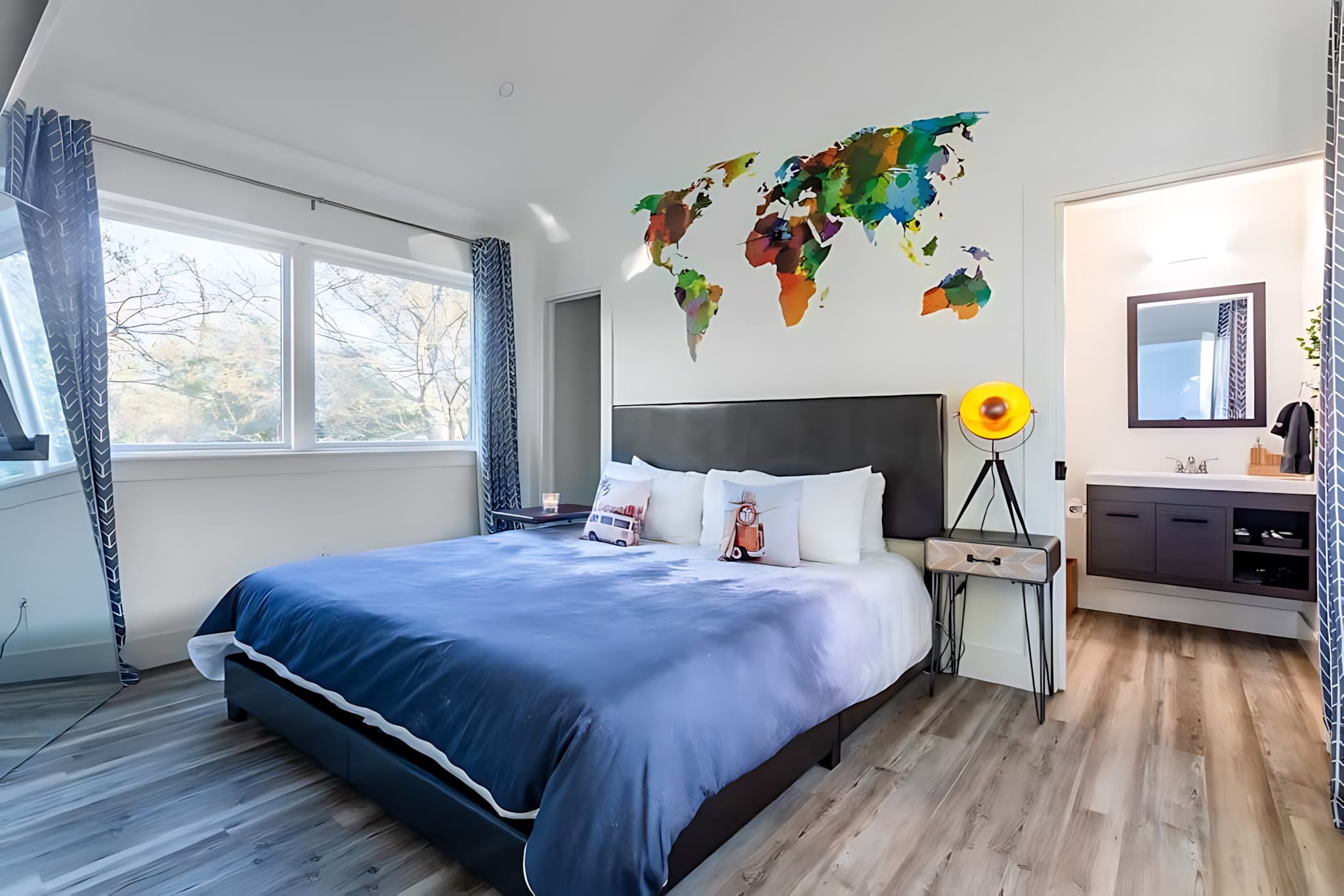 Two Home Group Retreat 6th Street 4 Min Walk 5