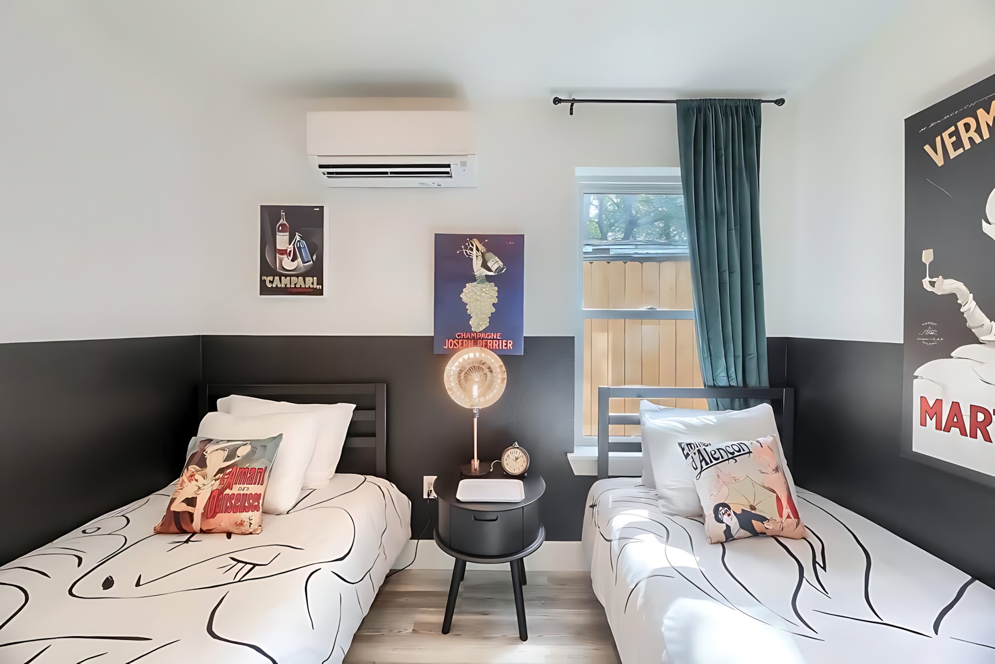 Two Cozy Twin Beds With AC And Natural Light