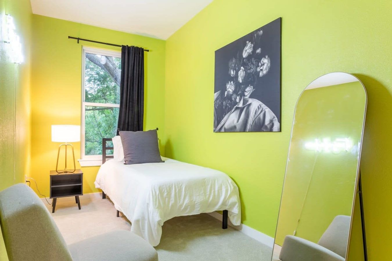 Cozy Room With A Twin Bed And Modern Decor