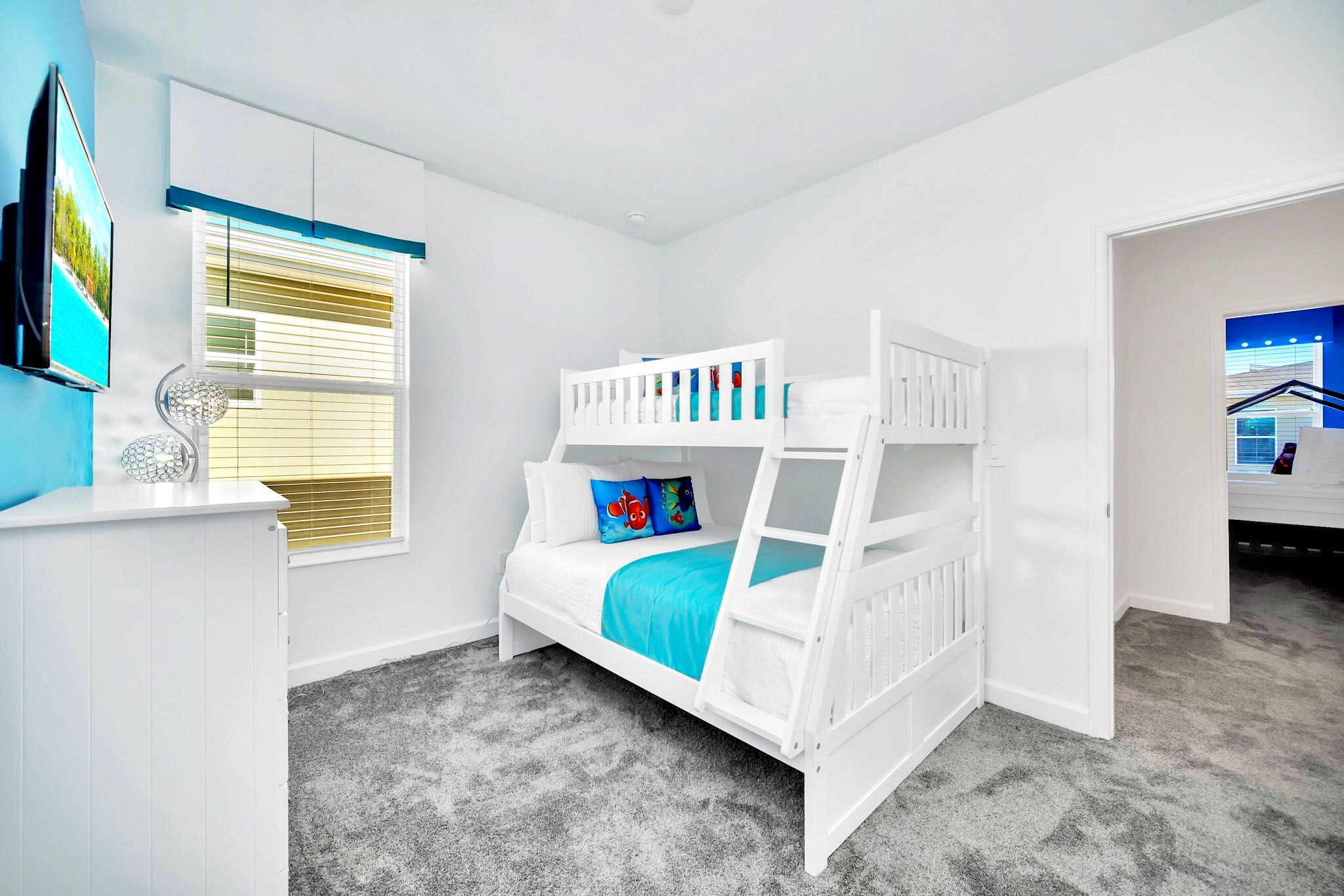 Comfortable And Stylish Kids’ Room With Spacious Bunk Beds