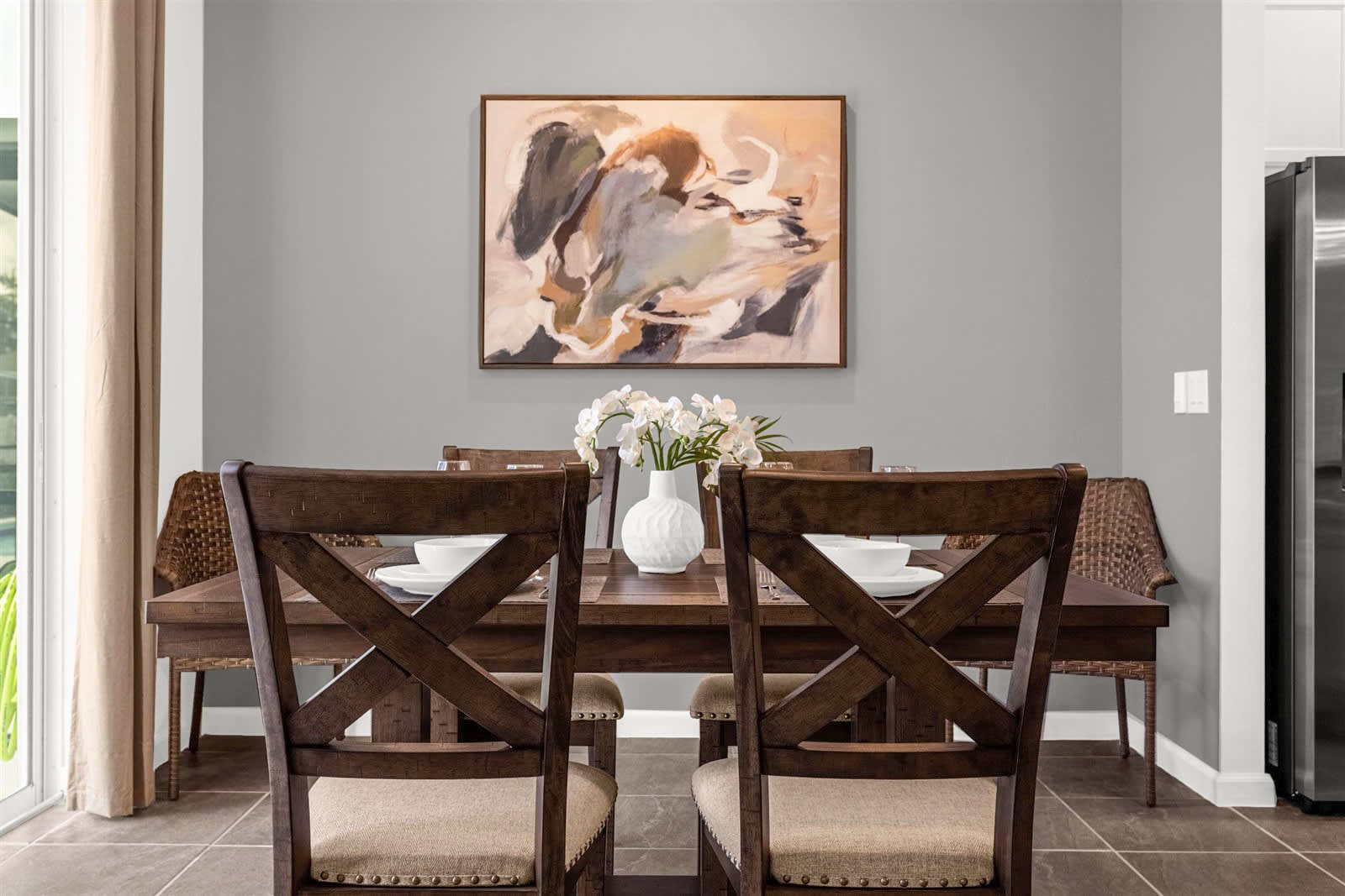 Stylish Dining Table Setting With Artistic Decor