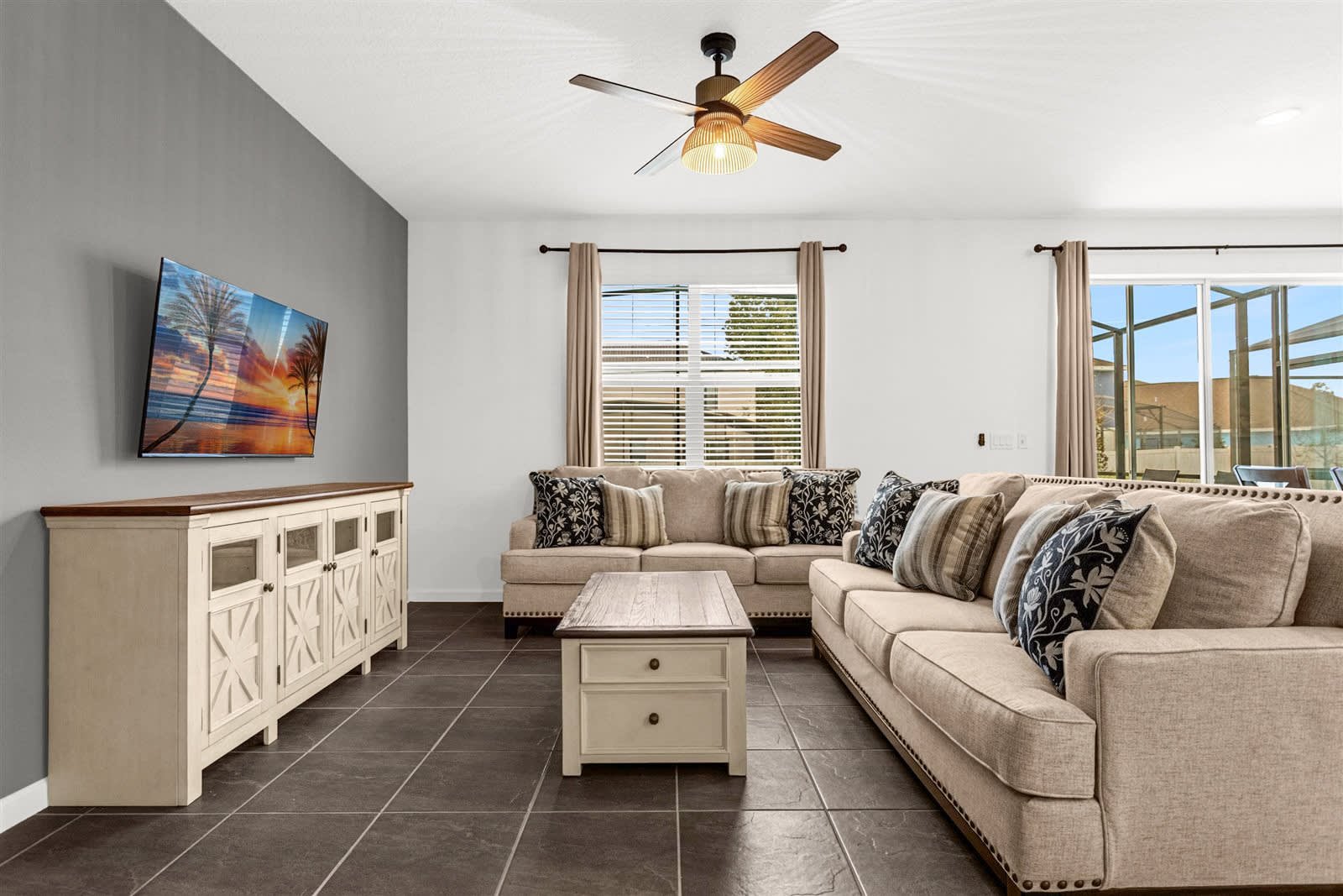 Smart TV with High Speed Internet Service