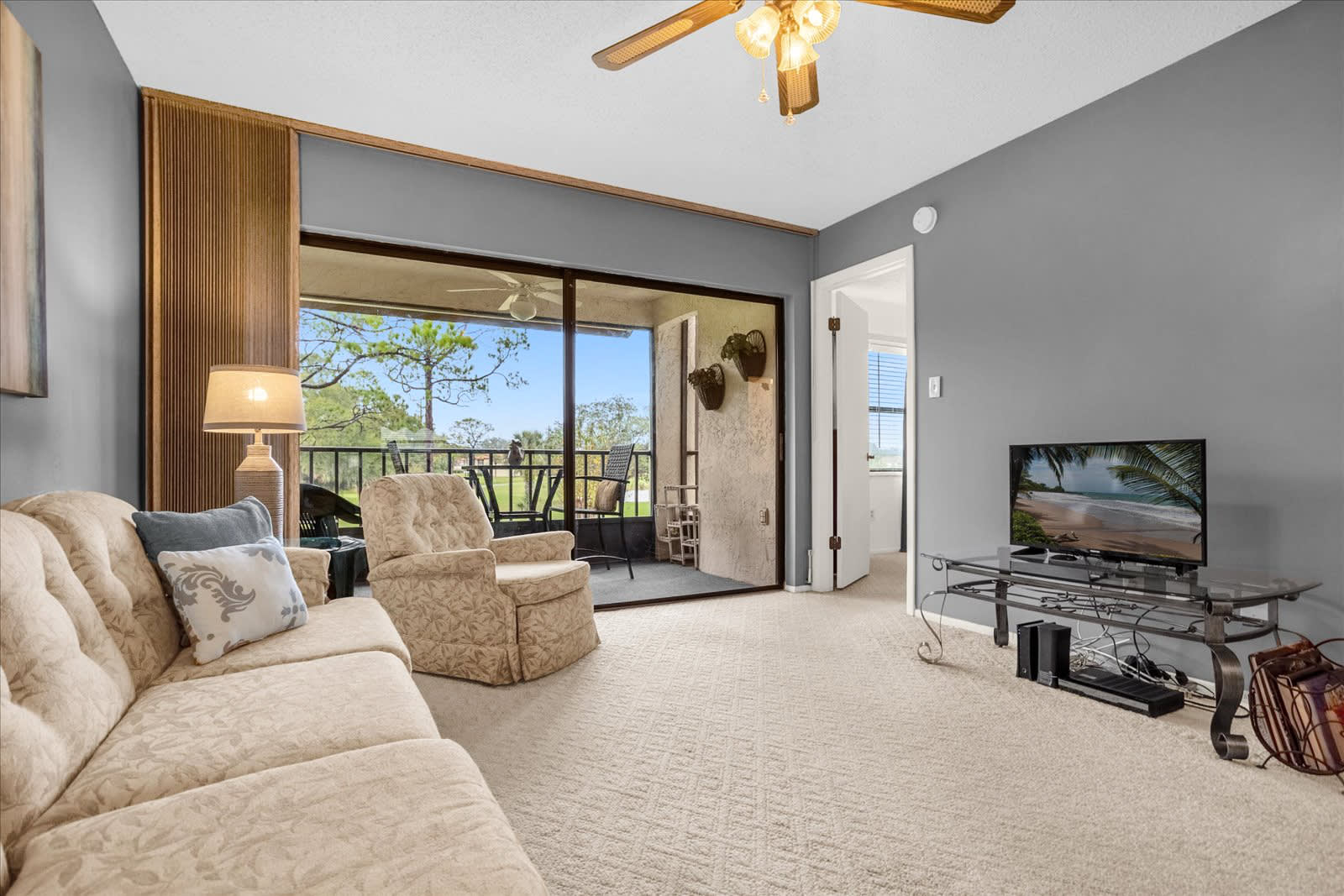 Smart TV with high speed WiFi