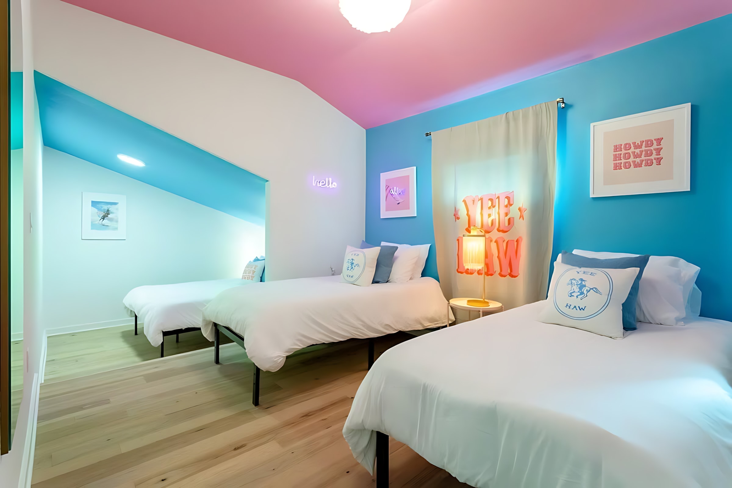 Cozy Room With Twin Beds and Fun Décor