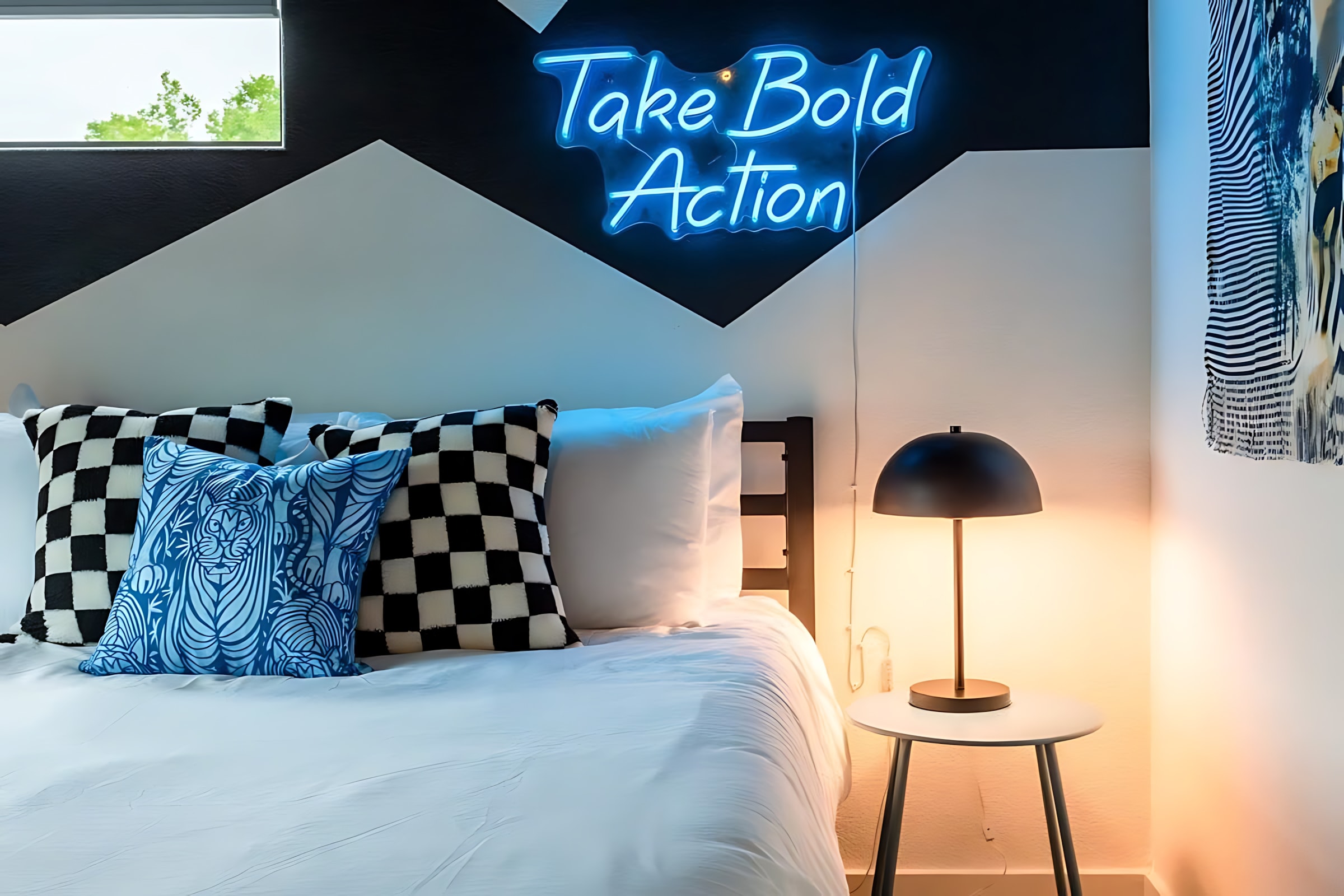 Spacious Queen Bedroom With Natural Light and Stunning View