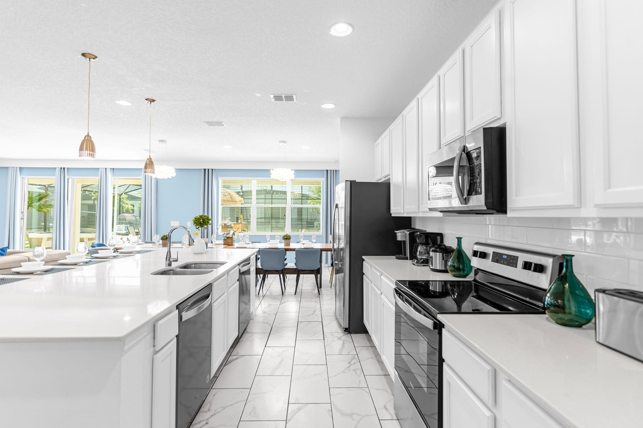 Upstay Family Resort Mansion Pool Games Theater | Photo 15