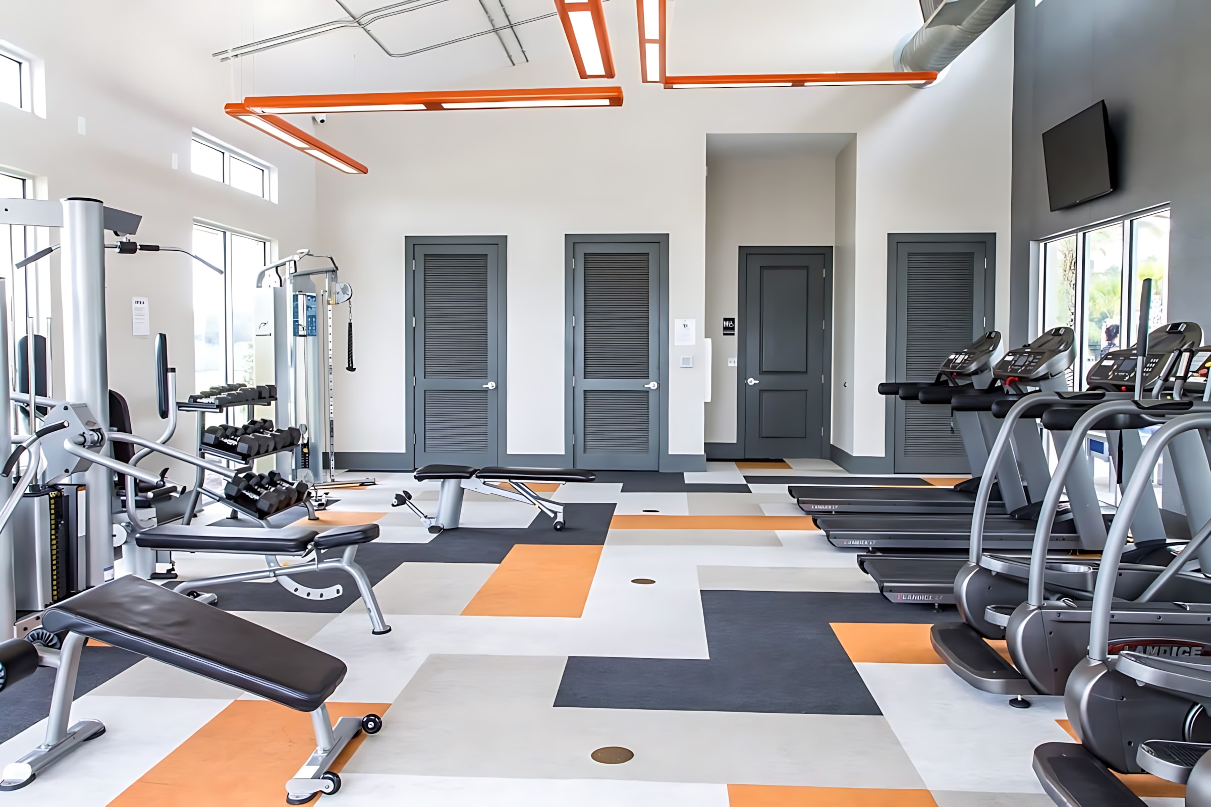 The Sonoma Resort features a family fitness room