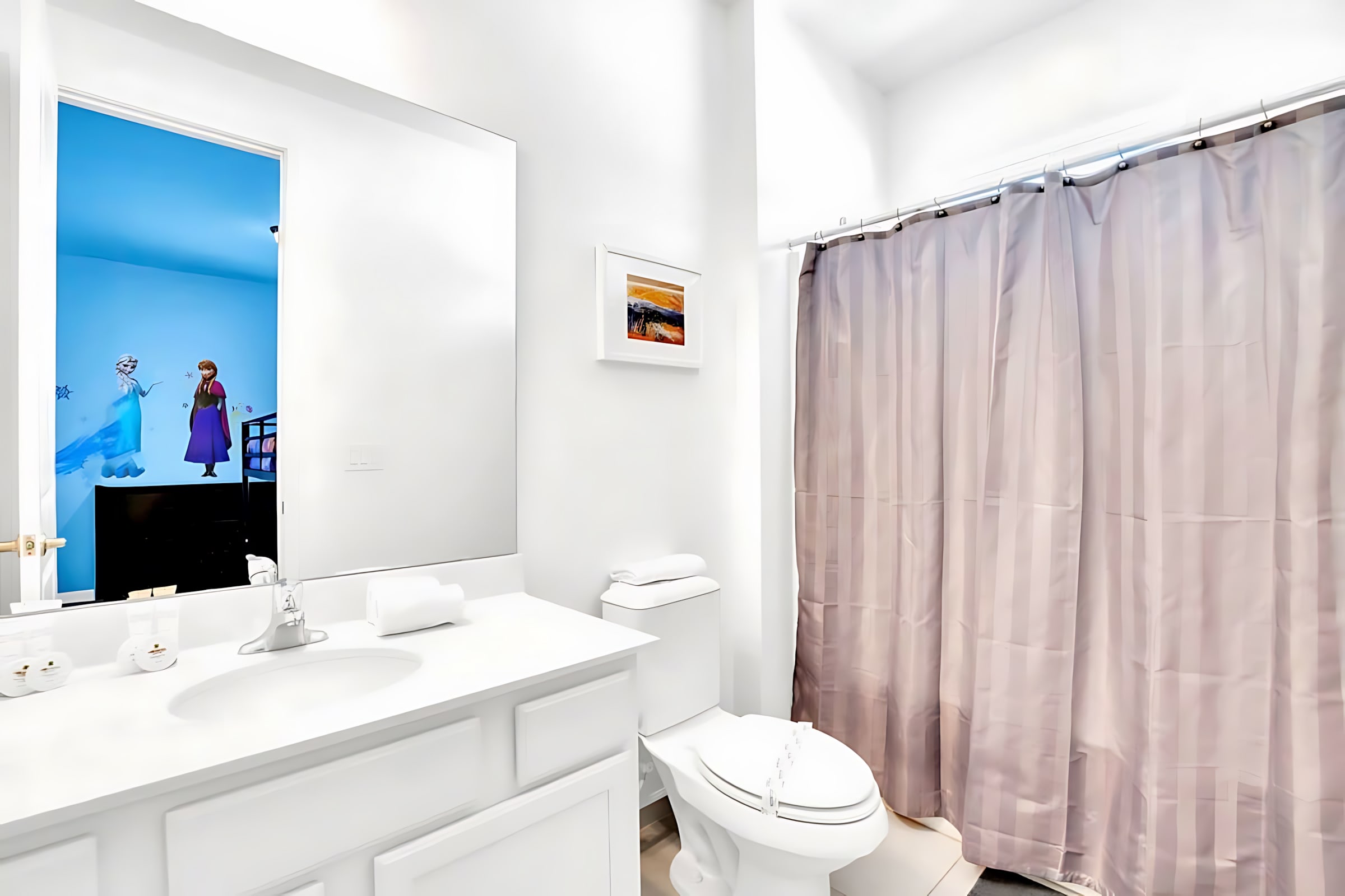 Frozen Suite Ensuite Bathroom
