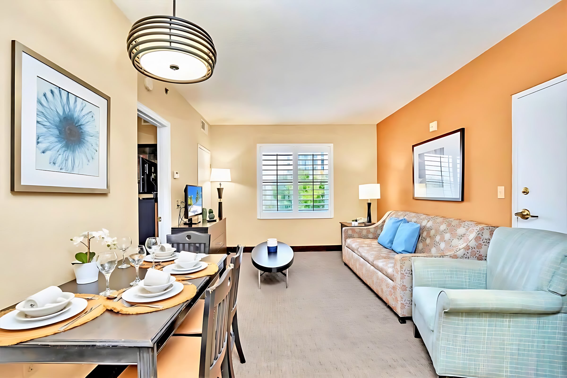 Spacious Suite near Disney w Pool Hot Tub Arcade