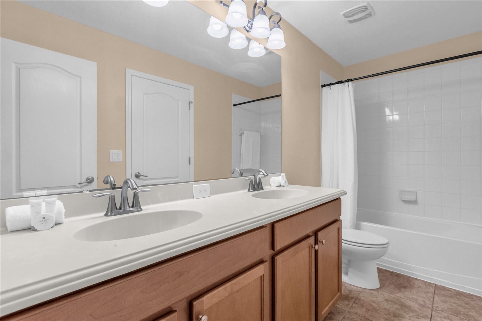 Modern Bathroom with Shower-in-Tub Design