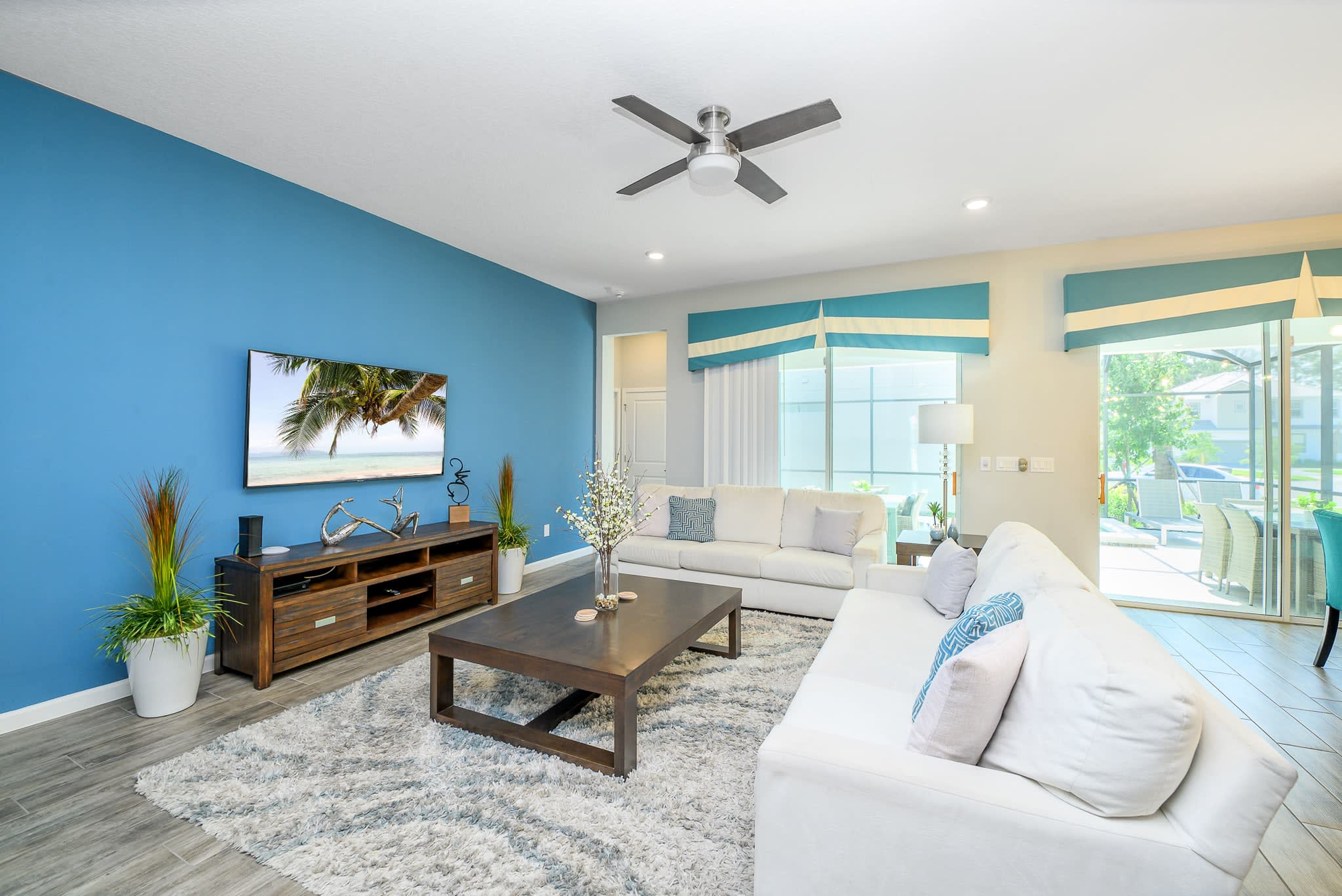 Smart TVs with High Speed WiFi