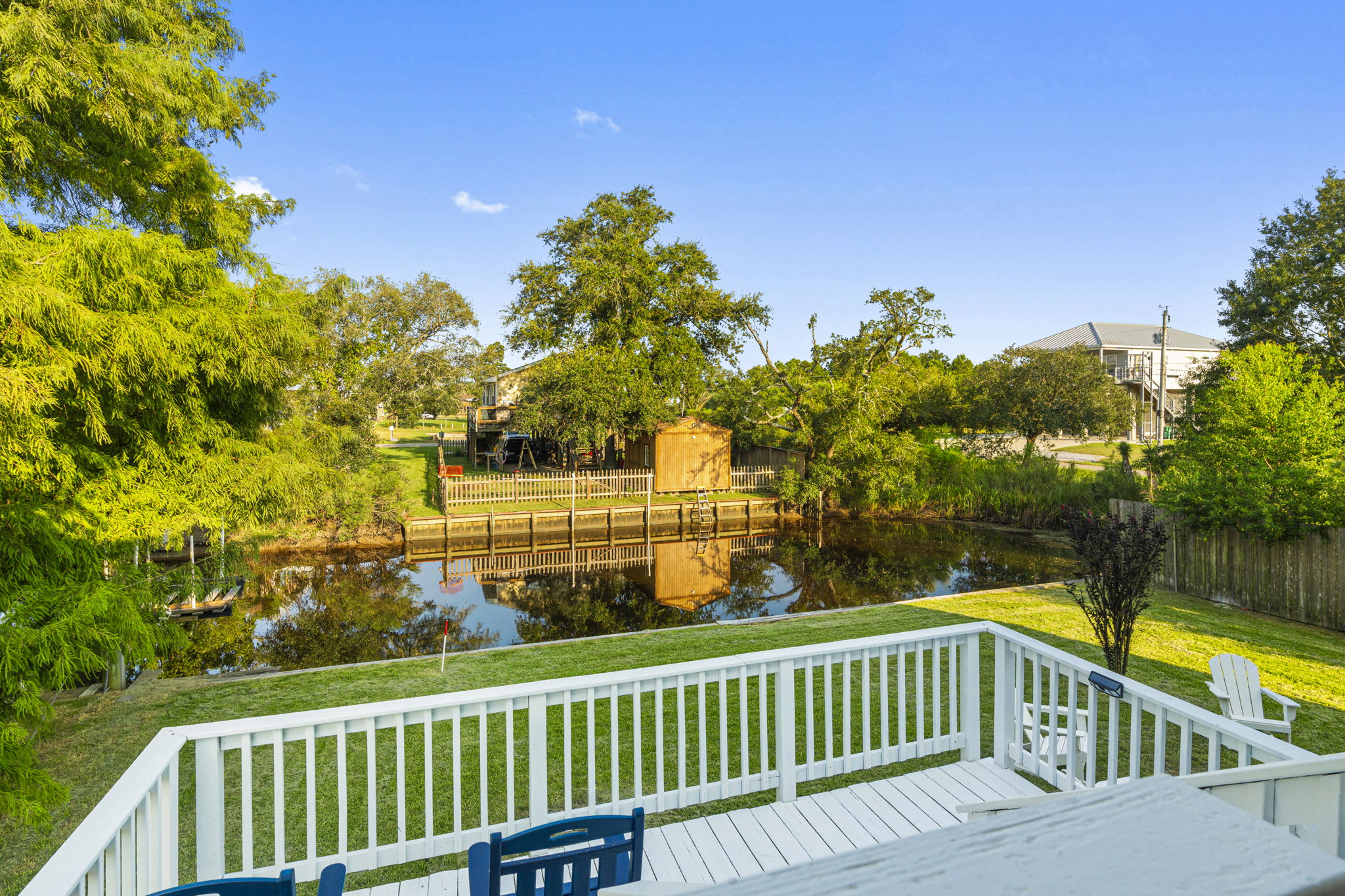 Mins to Casino & Beach~Waterfront~FirePit~GolfCart 2