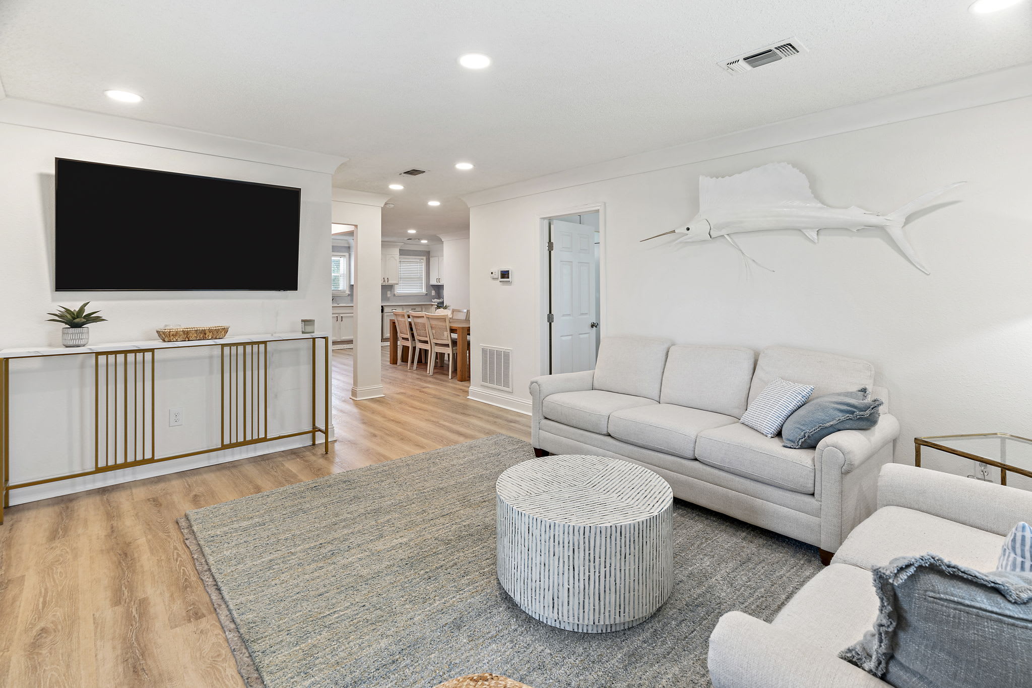 Mins to Casino & Beach~Waterfront~FirePit~GolfCart 6