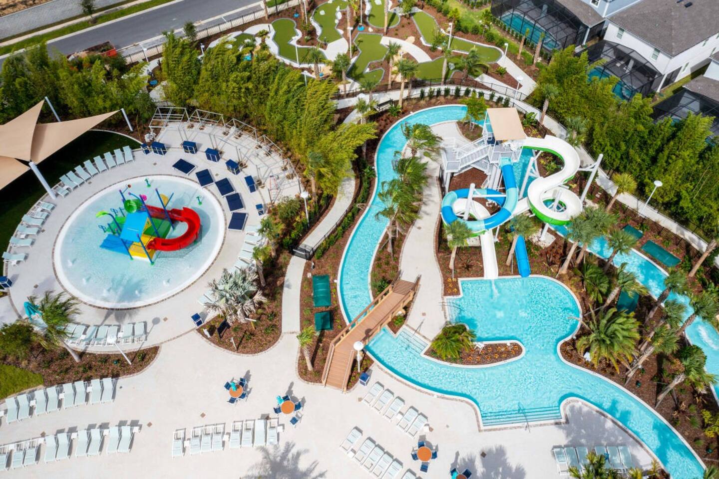 Resort facilities include a mini golf course