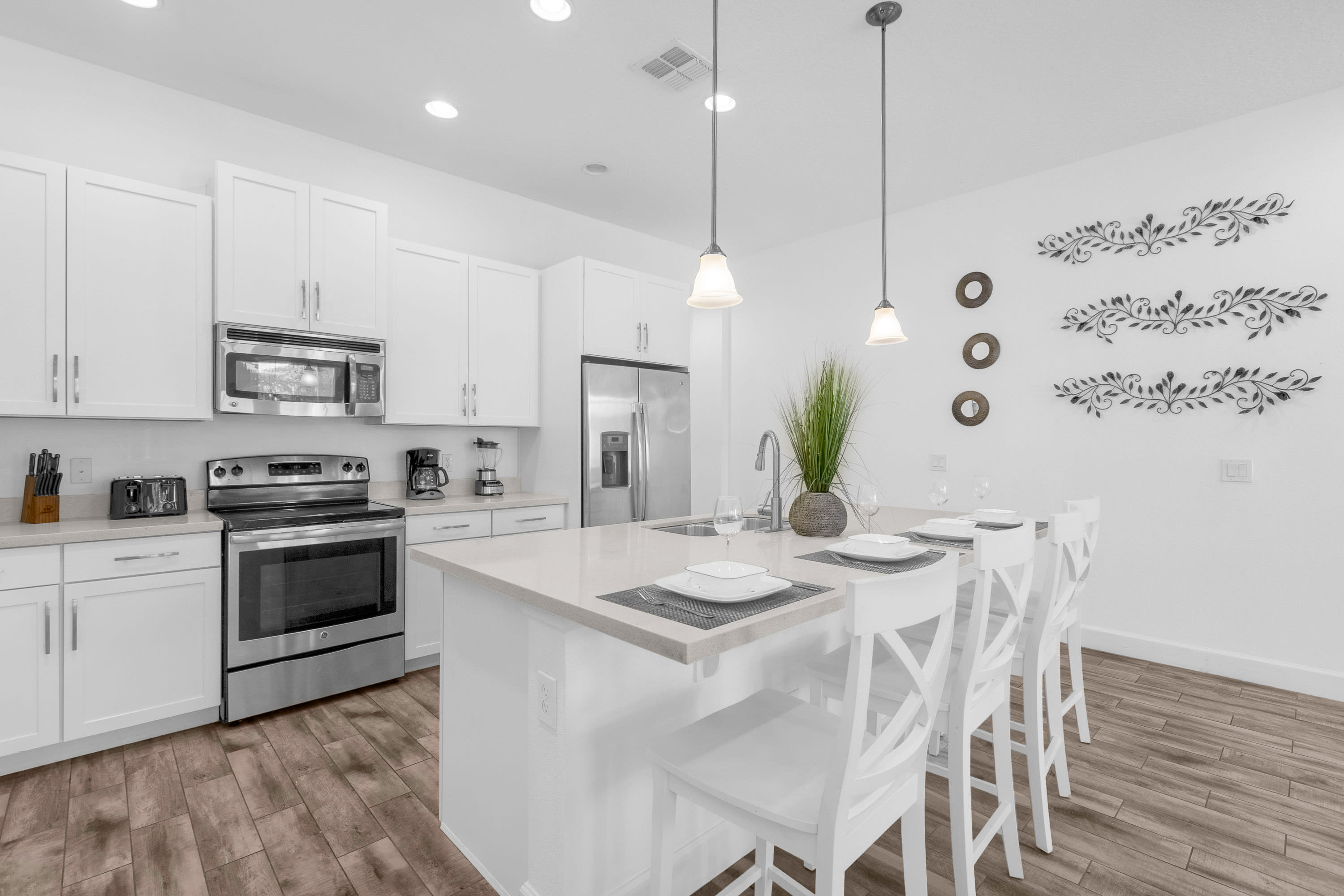 Fully Equipped Chef's Kitchen