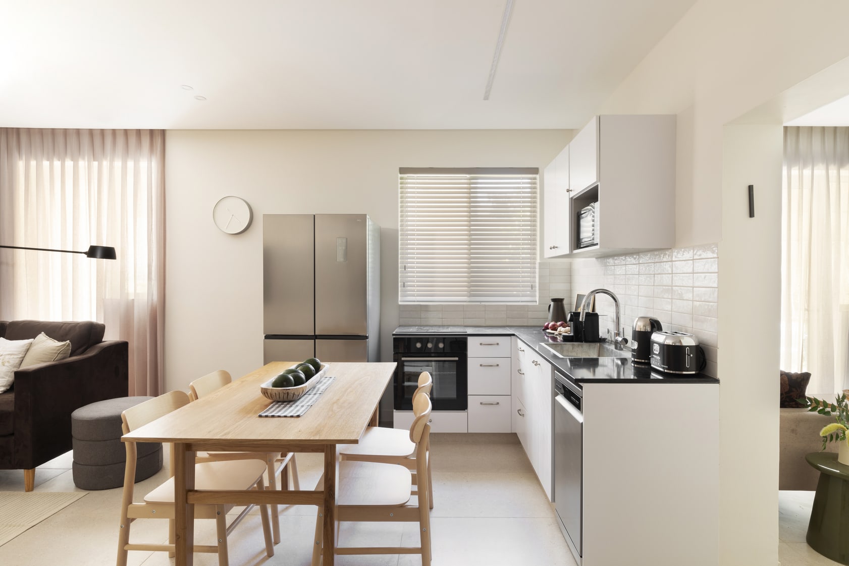 The J - Luxury Two Bedroom with terrace By LOCALZ — Jerusalem, Jerusalem District — vacation rental