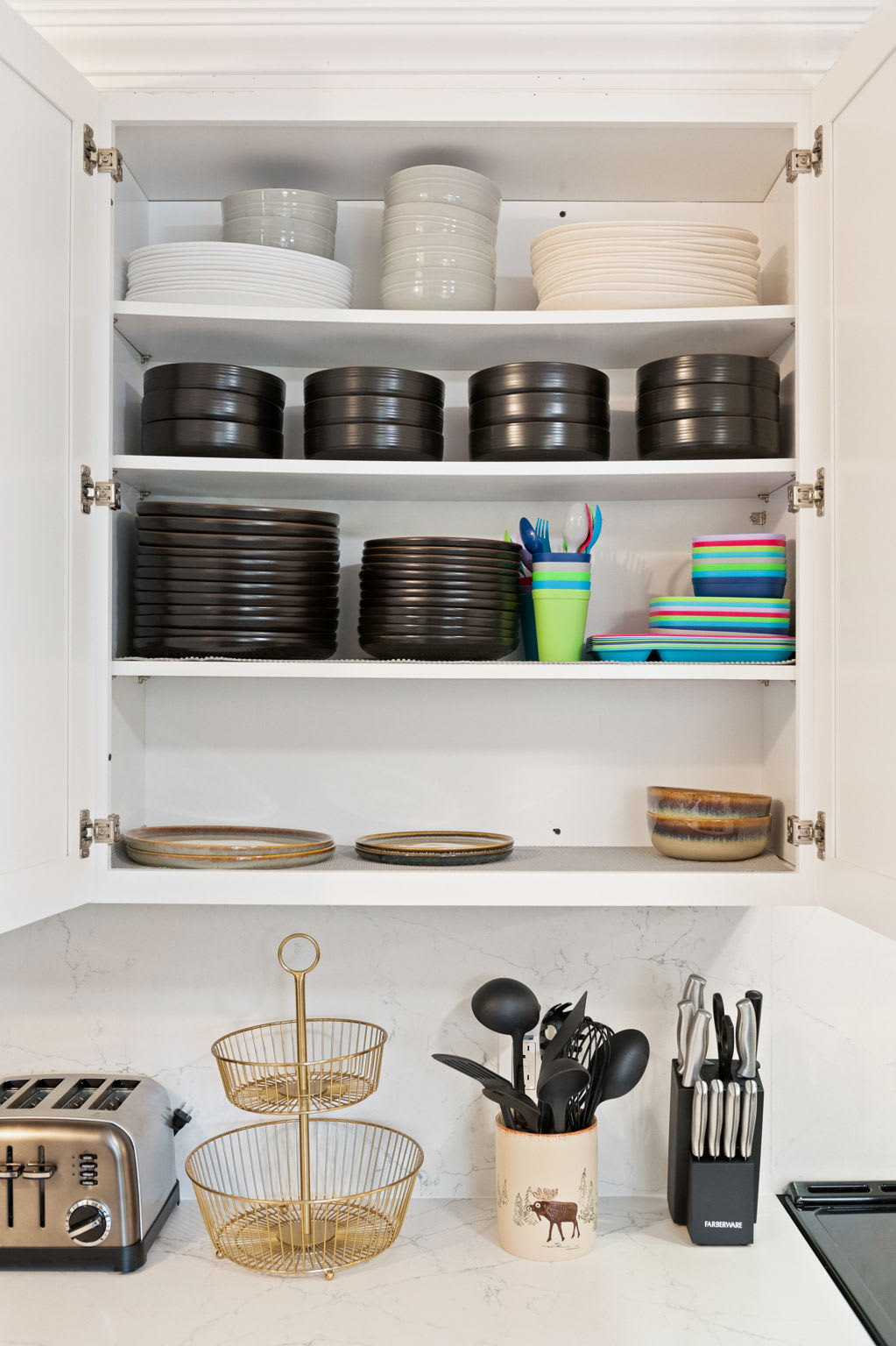 Our fully stocked kitchen includes stylish dishware for every guest, plus kid-friendly plates and cups for family convenience.