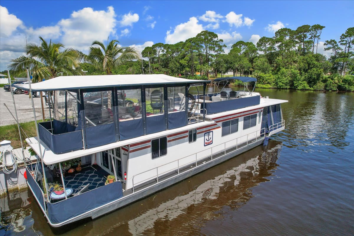 Pura Vida- Floating Home — Merritt Island, FL — vacation rental
