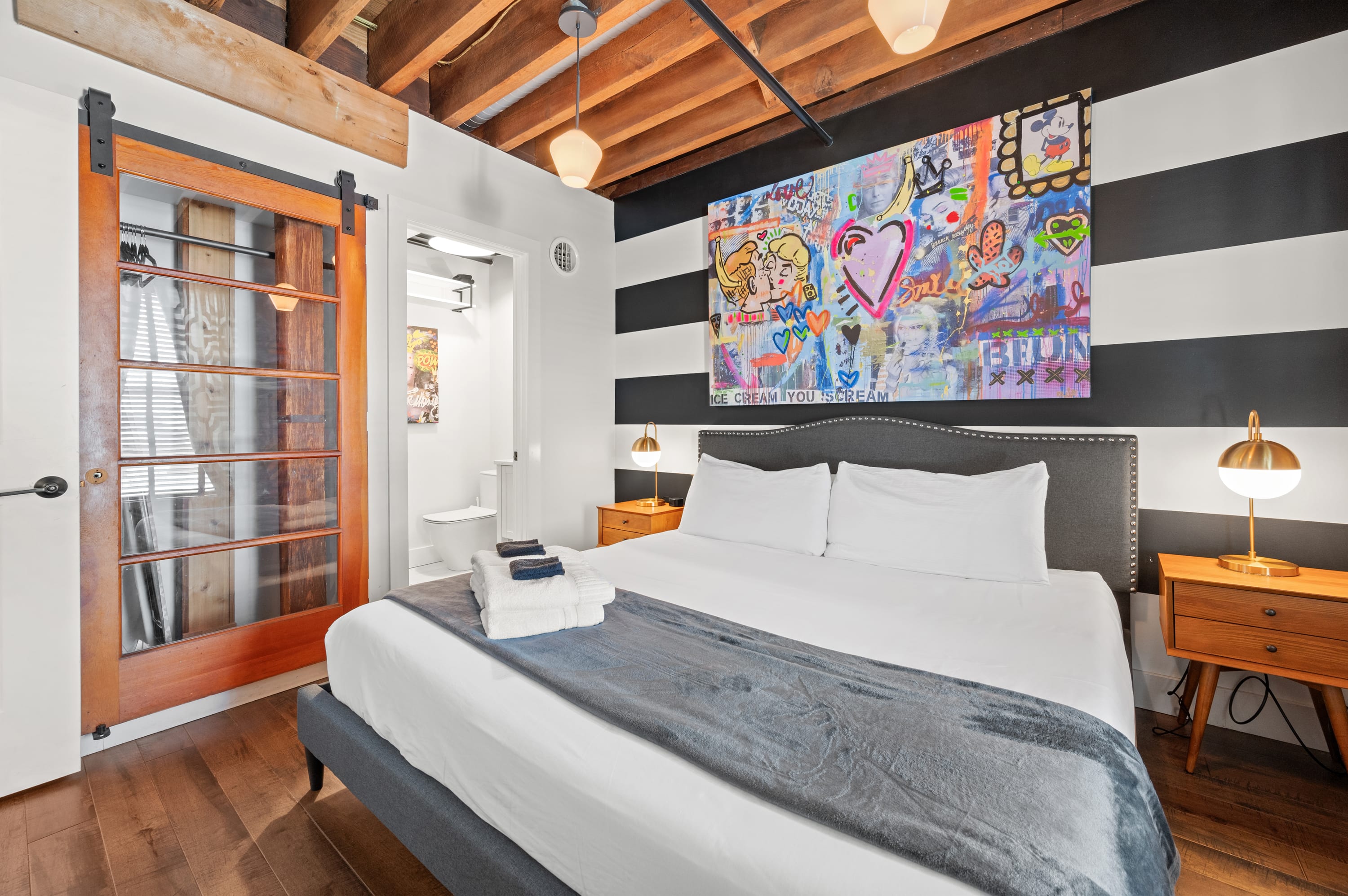 Music Row Condo | Pool | Near Vanderbilt |Sleeps 4