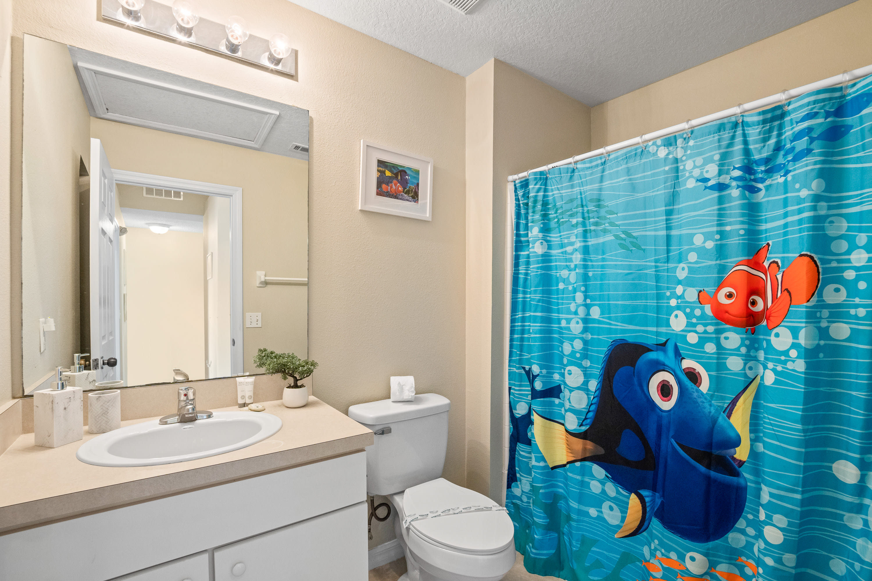 Dive Into Fun With This Finding Nemo Themed Bathroom