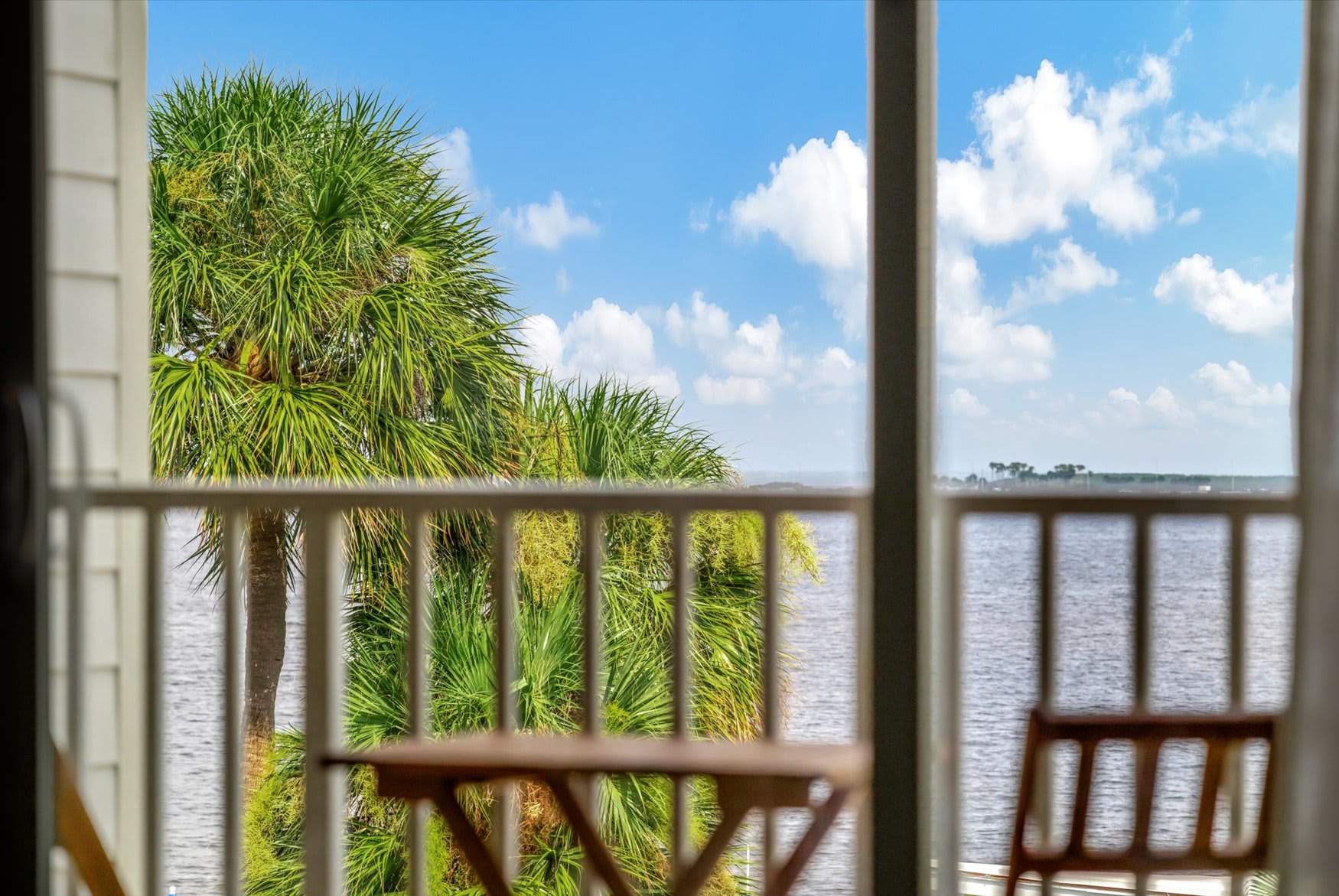 Remote Work Waterfront Views! Heated Pool in Tampa - Foto 15