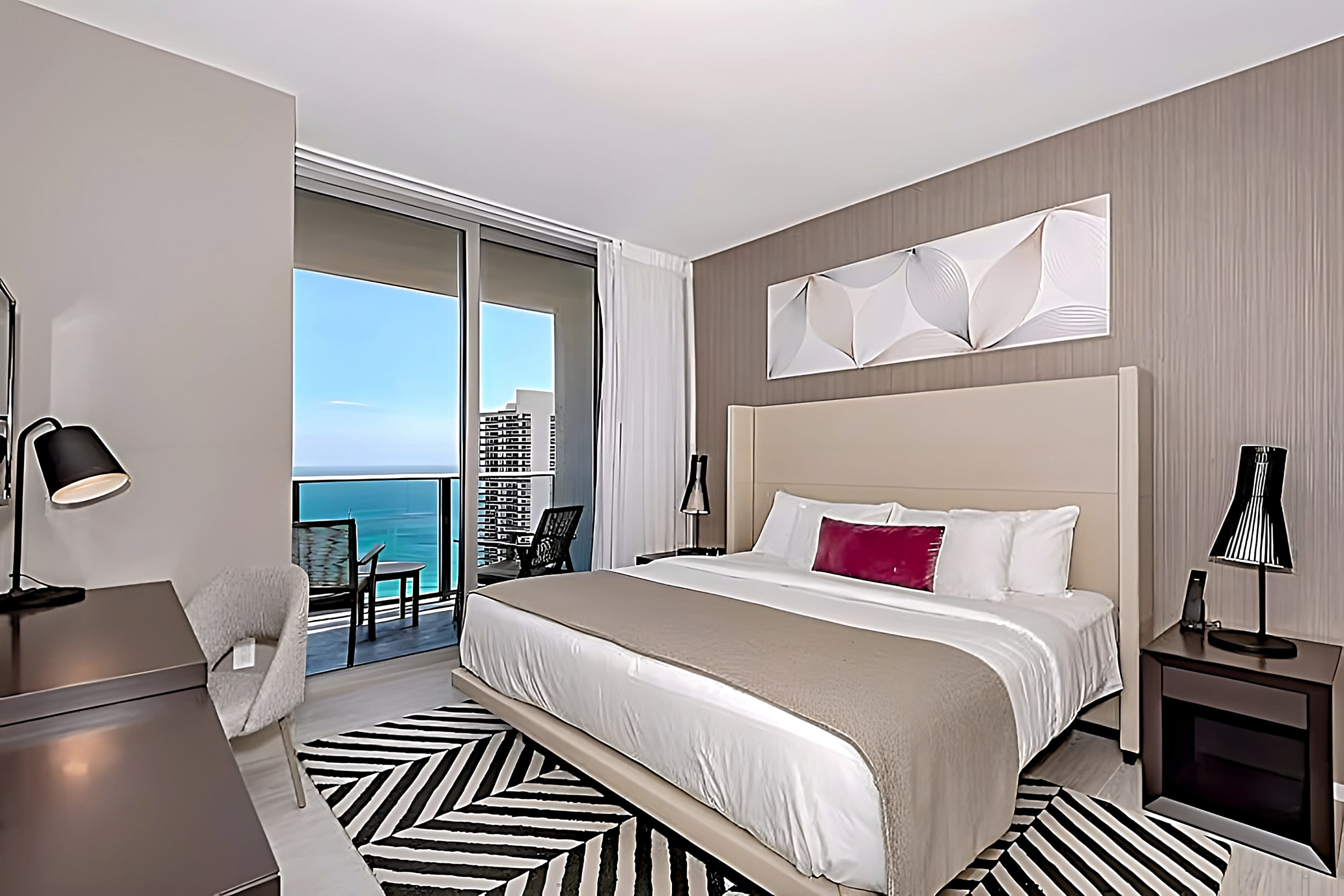2BR Apt w/ Oceanfront Private balcony + Amenities