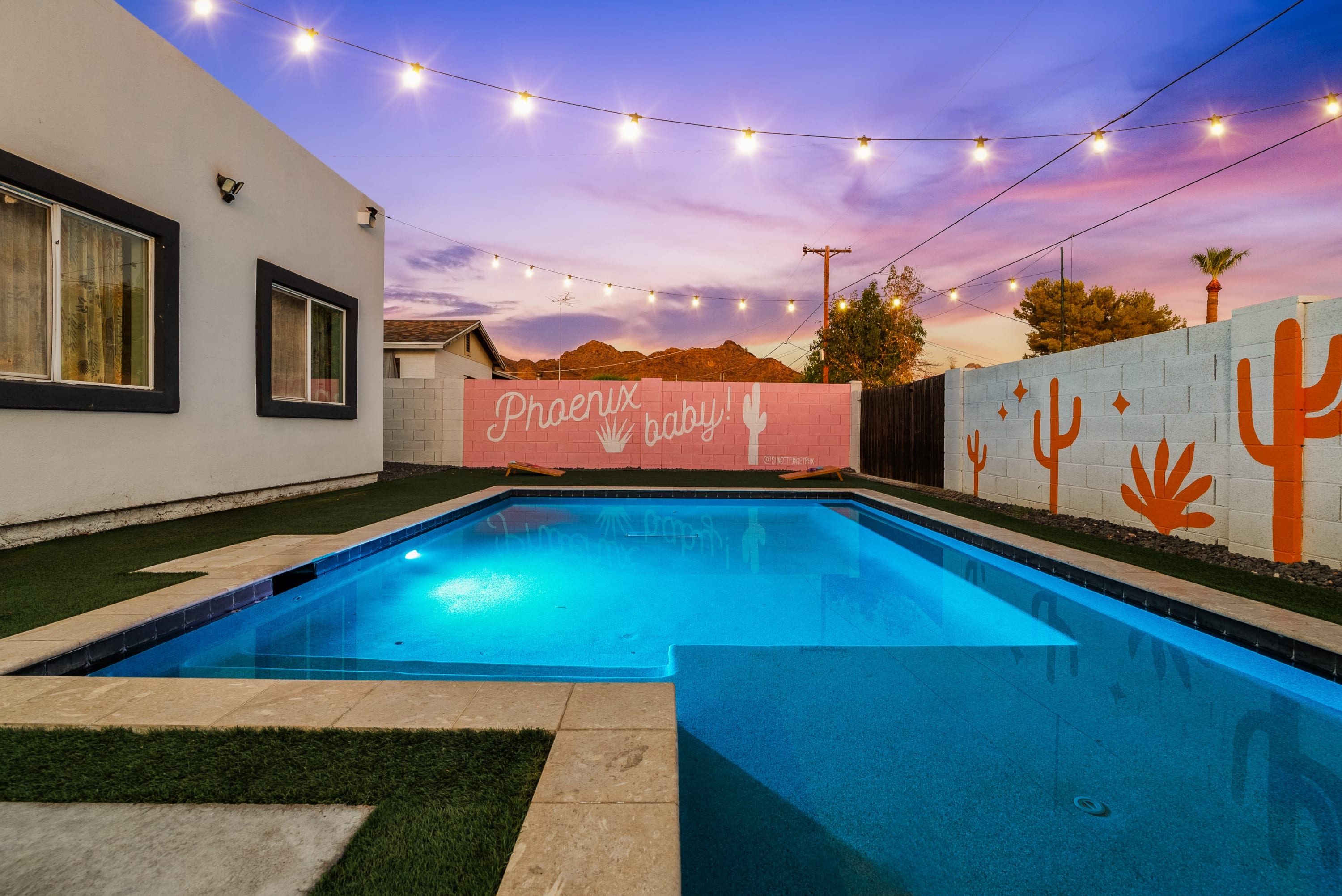 Spacious home w/private pool & game room