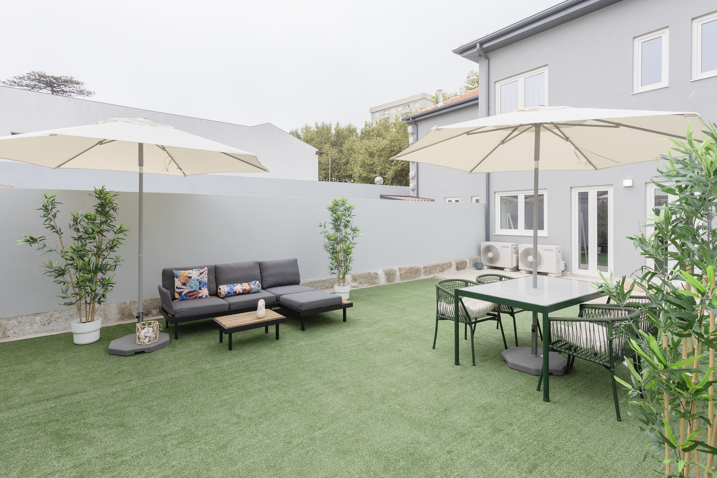 Liiiving in Matosinhos- Colorwave Terrace House β Matosinhos, Porto β vacation rental