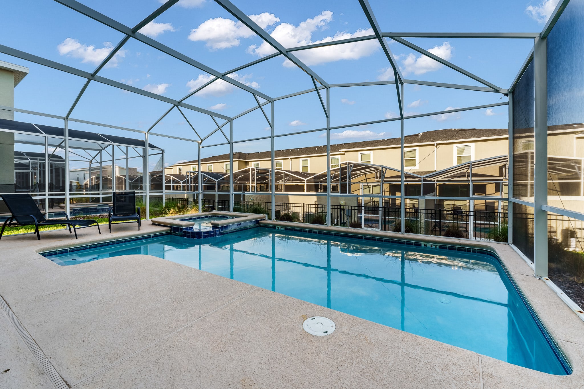 FREE Waterpark + Heated Pool + SPA + Lazy River