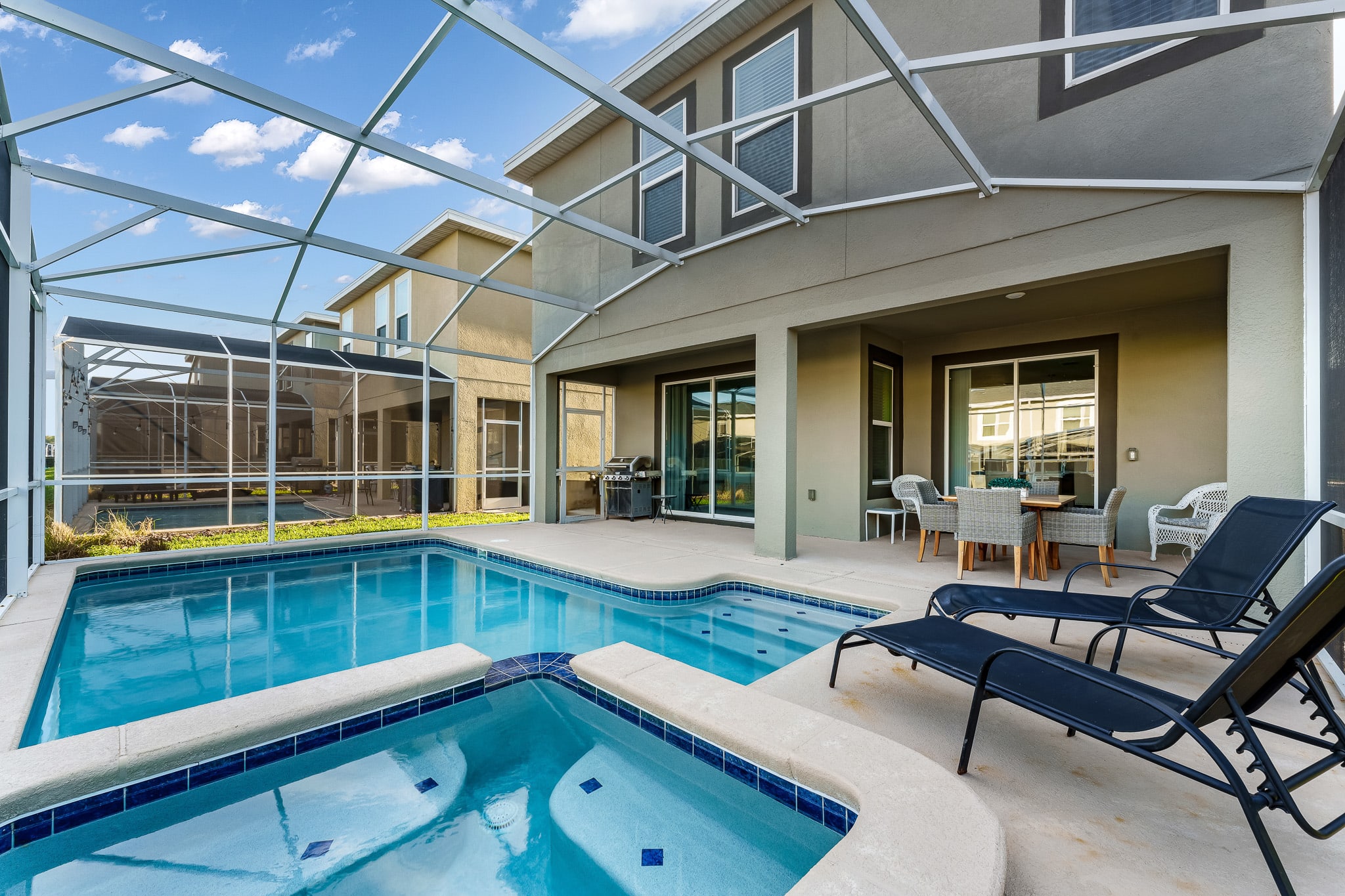 FREE Waterpark + Heated Pool + SPA + Lazy River