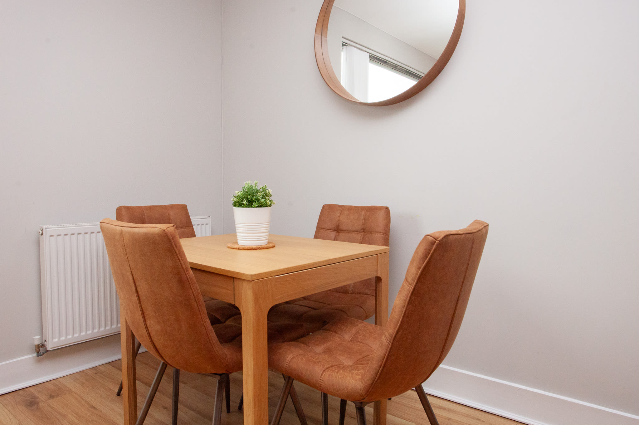 View Stylish Balcony Apartment in Glasgow in 31 Virginia Street G1 1TE Stylish Balcony Apartment in Glasgow in 31 Virginia Street G1 1TE - Property image 6 - VivreStays