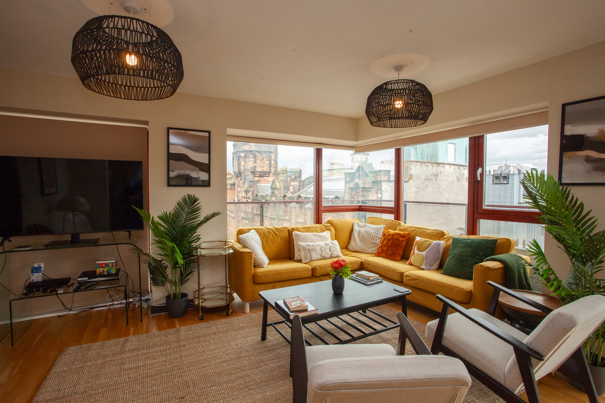 Stunning Penthouse with Balcony in Glasgow in 45 Mitchell Street G1 3LA - Property image 6 - VivreStays