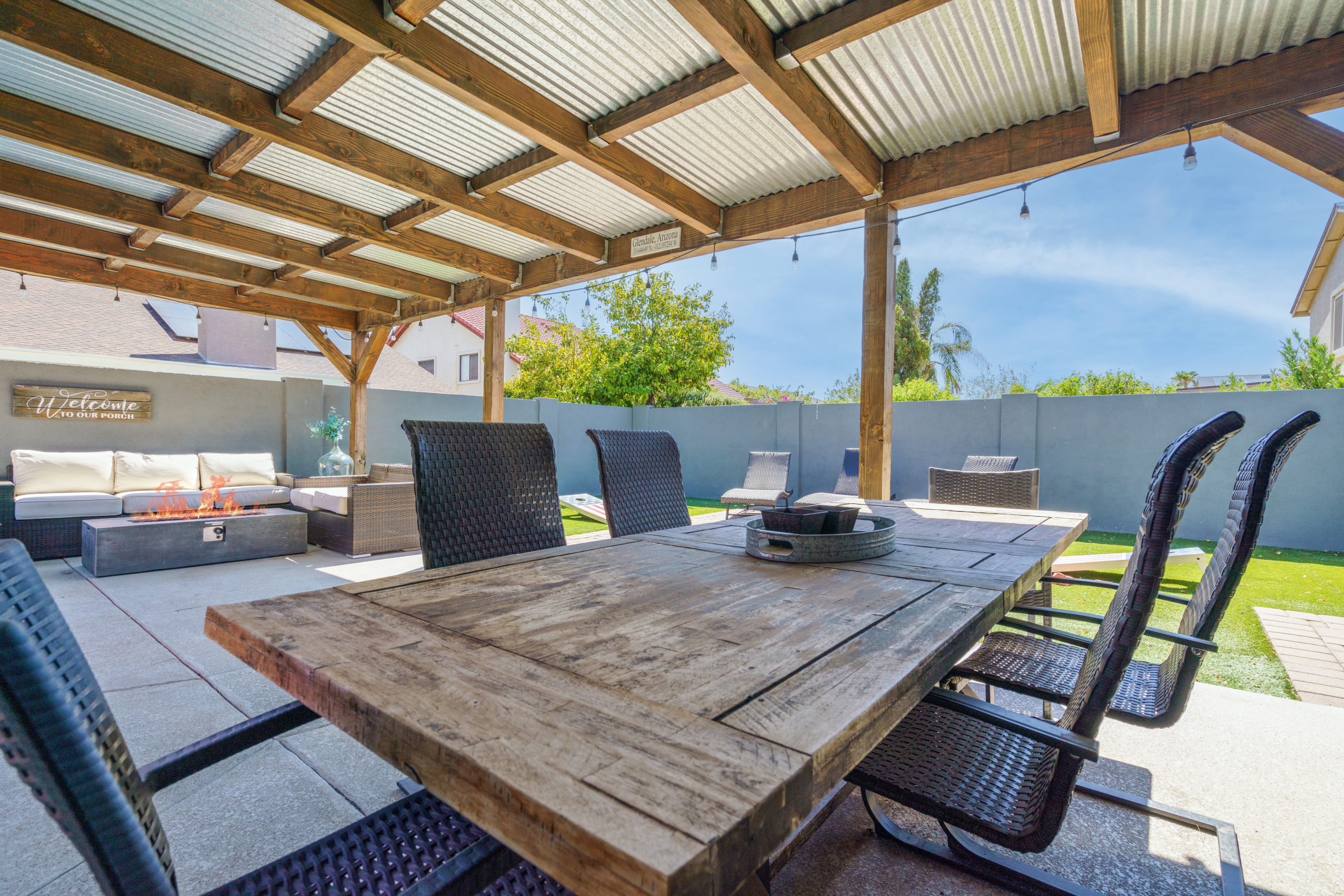 New, king Beds, Pool, Hot Tub, Outdoor Fireplace