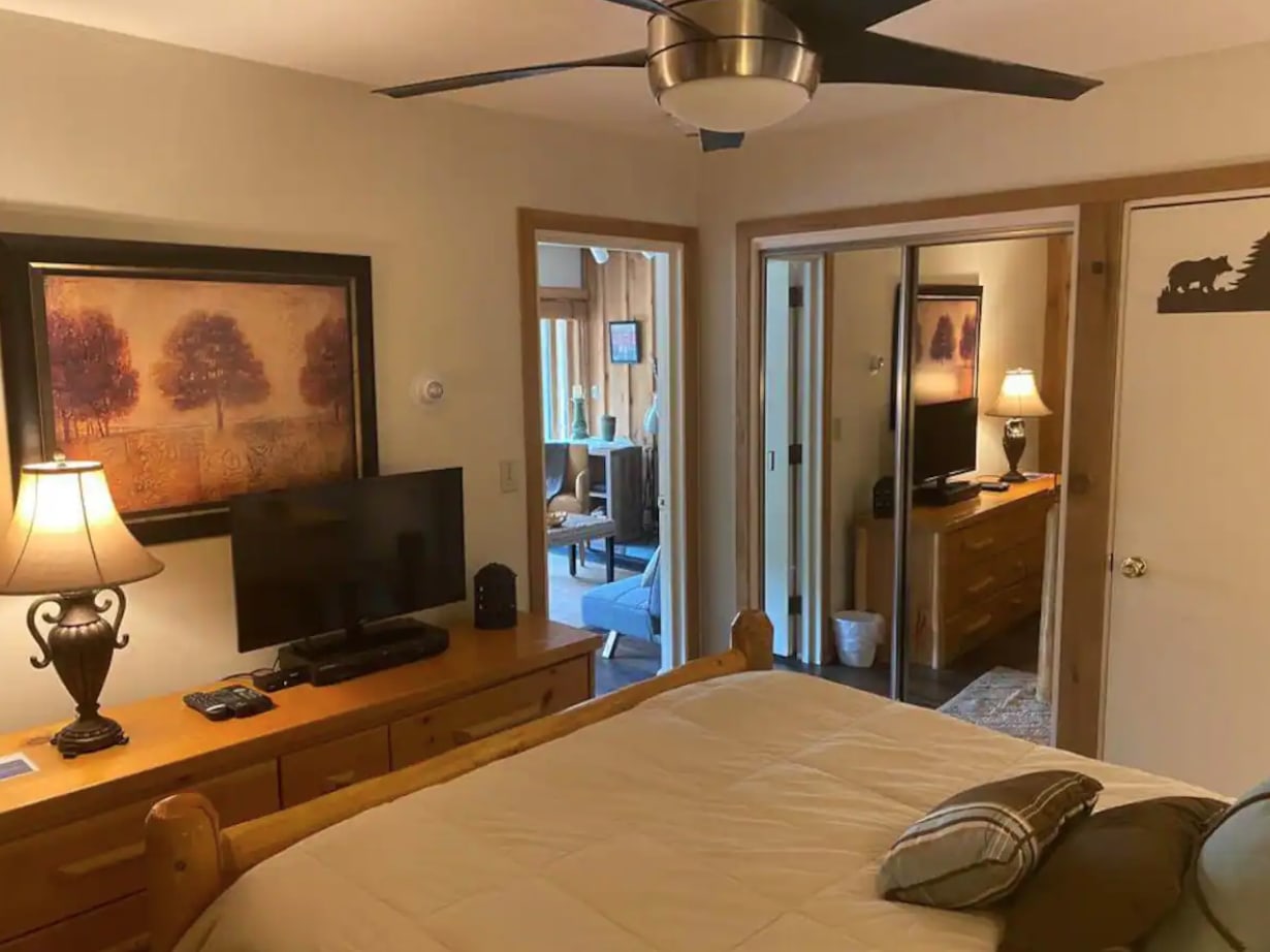 The best Location condo in the heart of Lionshead - Picture 17
