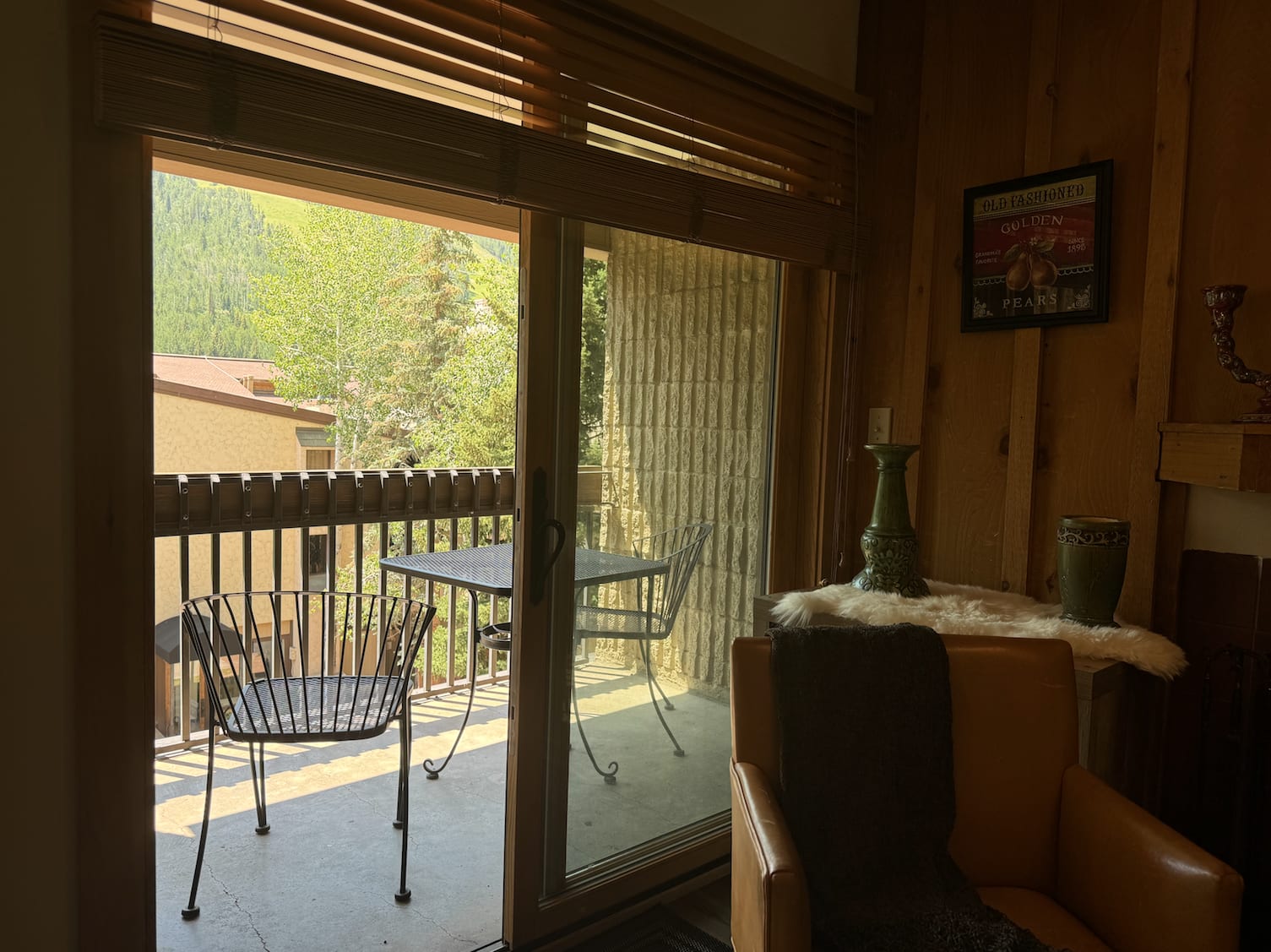 The best Location condo in the heart of Lionshead - Picture 12