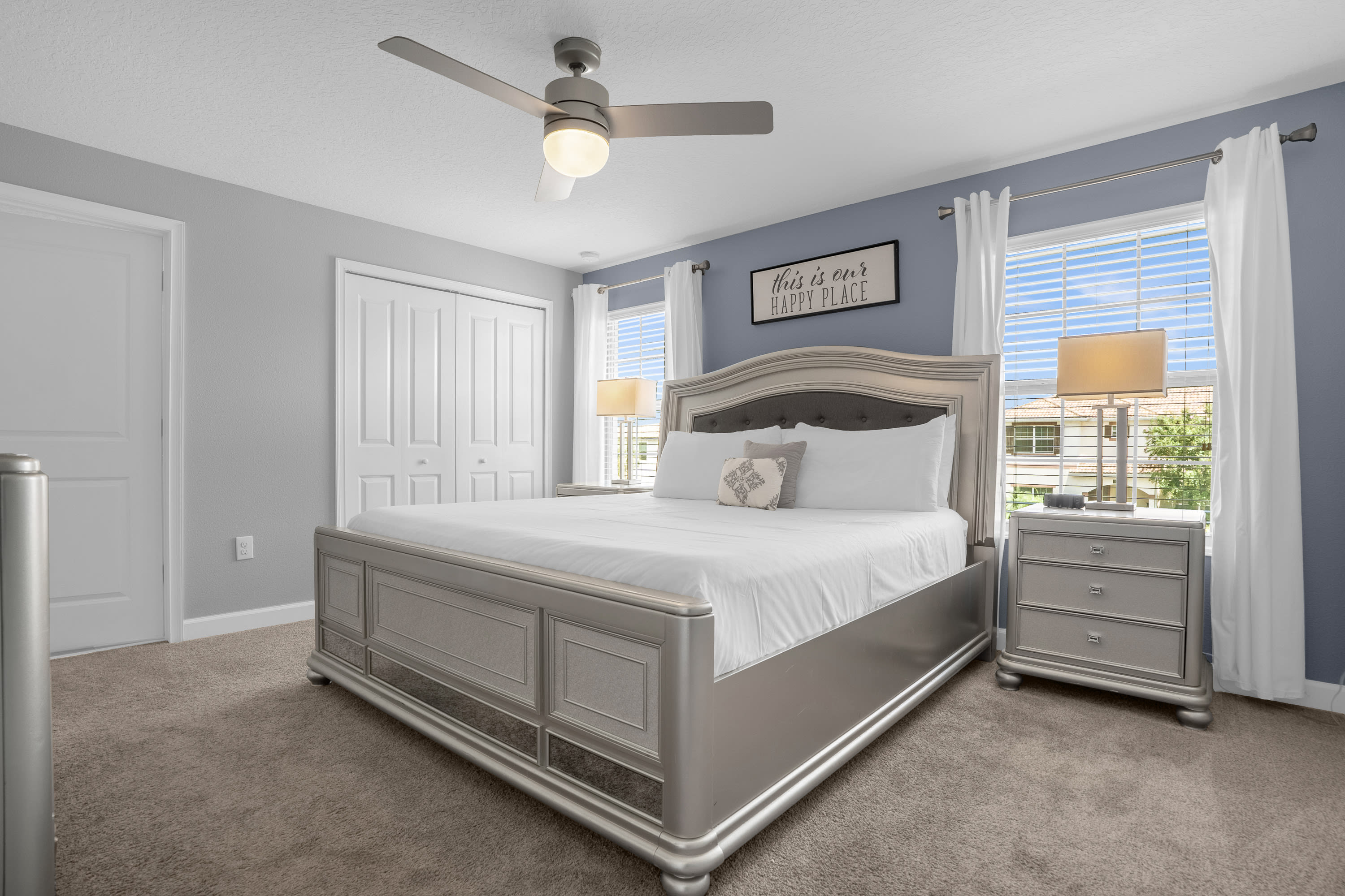 King Bedroom With Plush Linens And A Smart TV For Relaxation