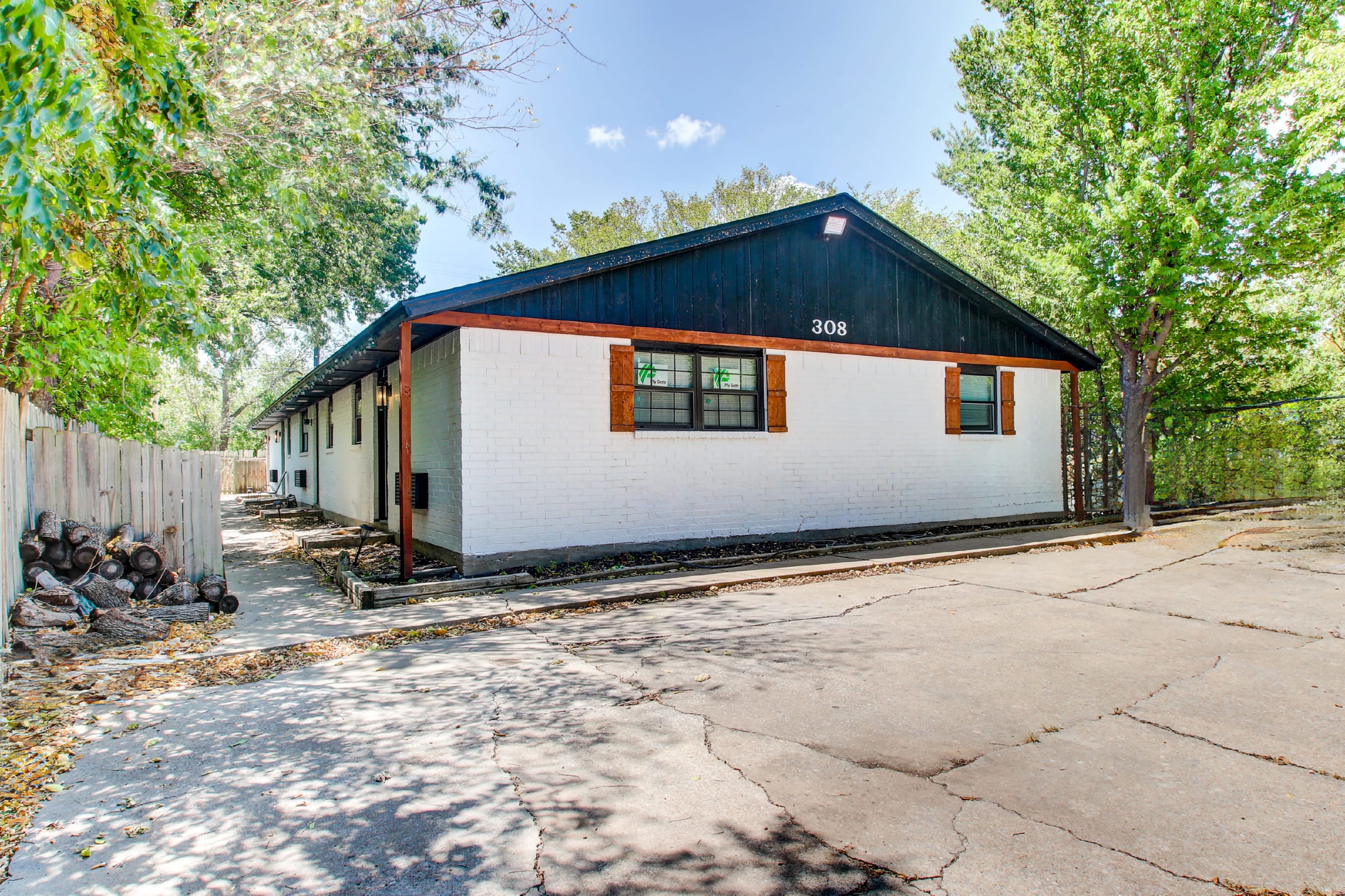 Cozy Home Near Downtown Lawton — Lawton, OK — vacation rental