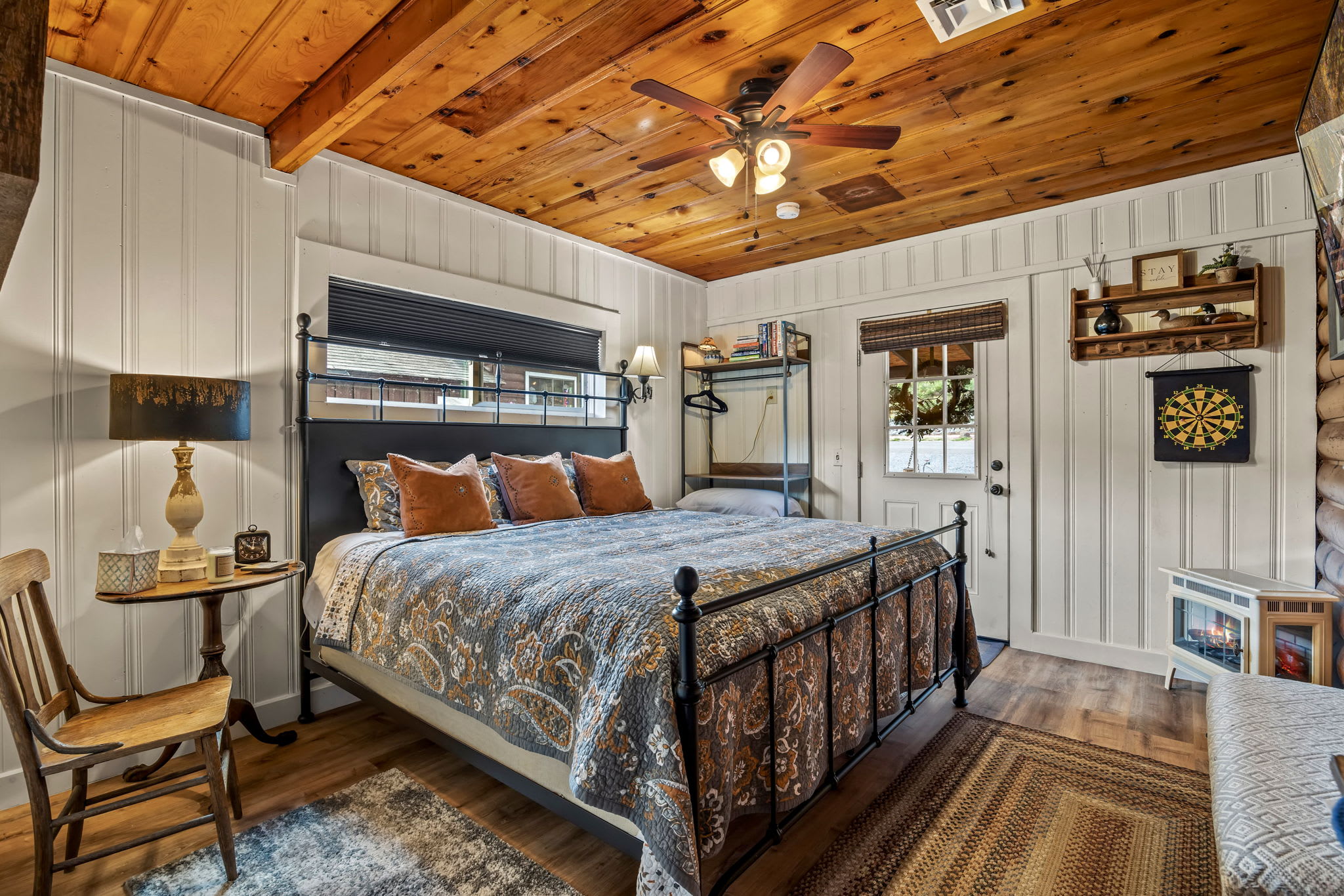 Cottage Room on Main — Greer, AZ — vacation rental