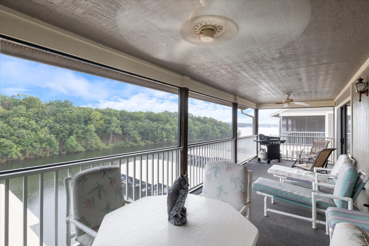 Lakefront Condo Near the State Park — Osage Beach, MO — vacation rental