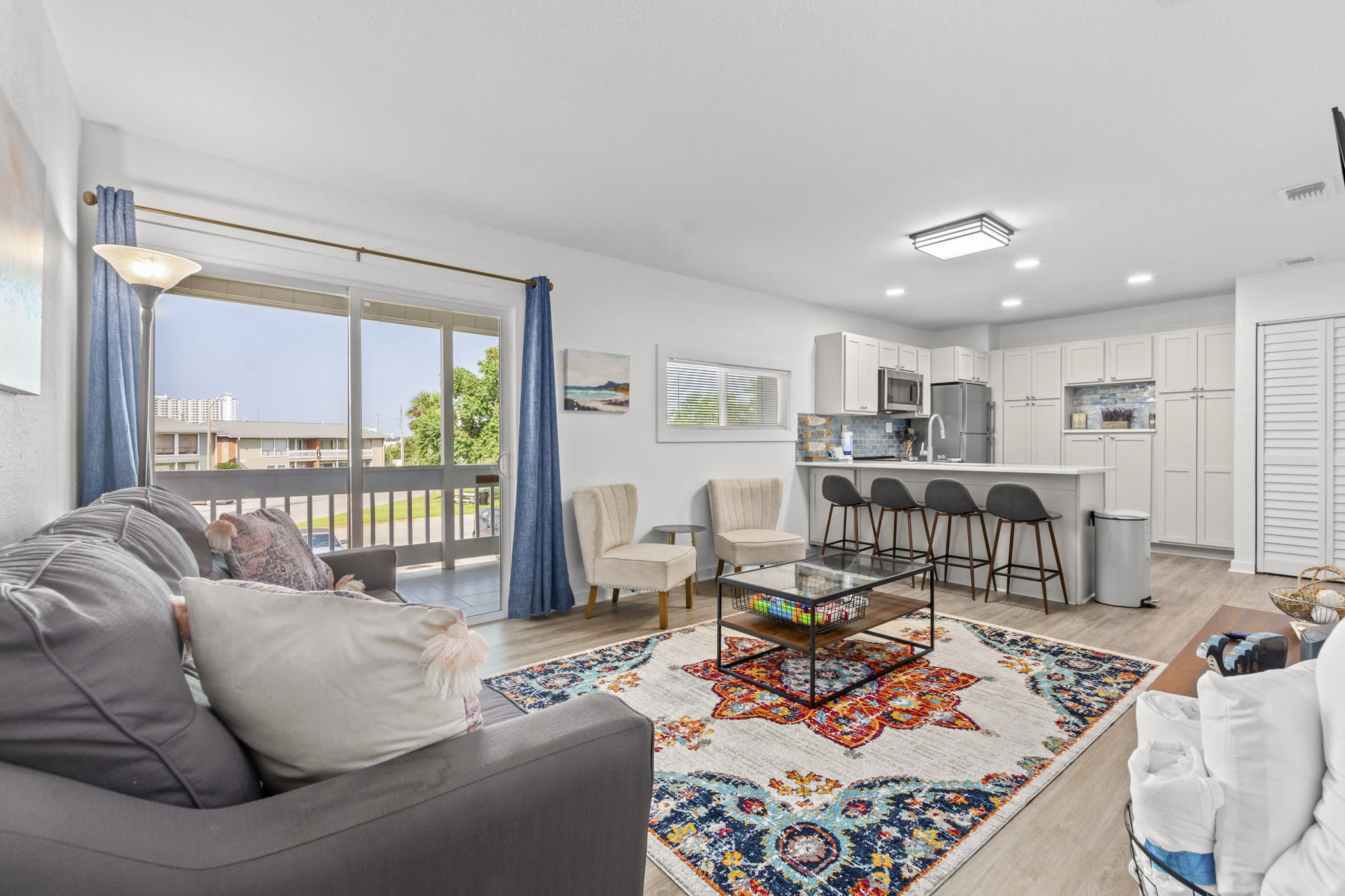Sapphire Sands *Pet Friendly* Heated Pool — Destin, FL — vacation rental