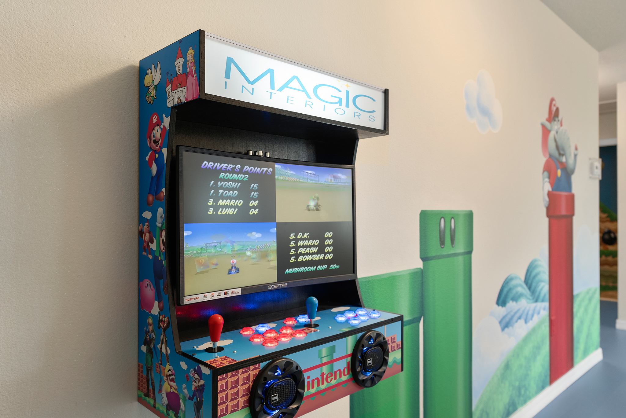 Large retreat w/ pvt pool & cinema