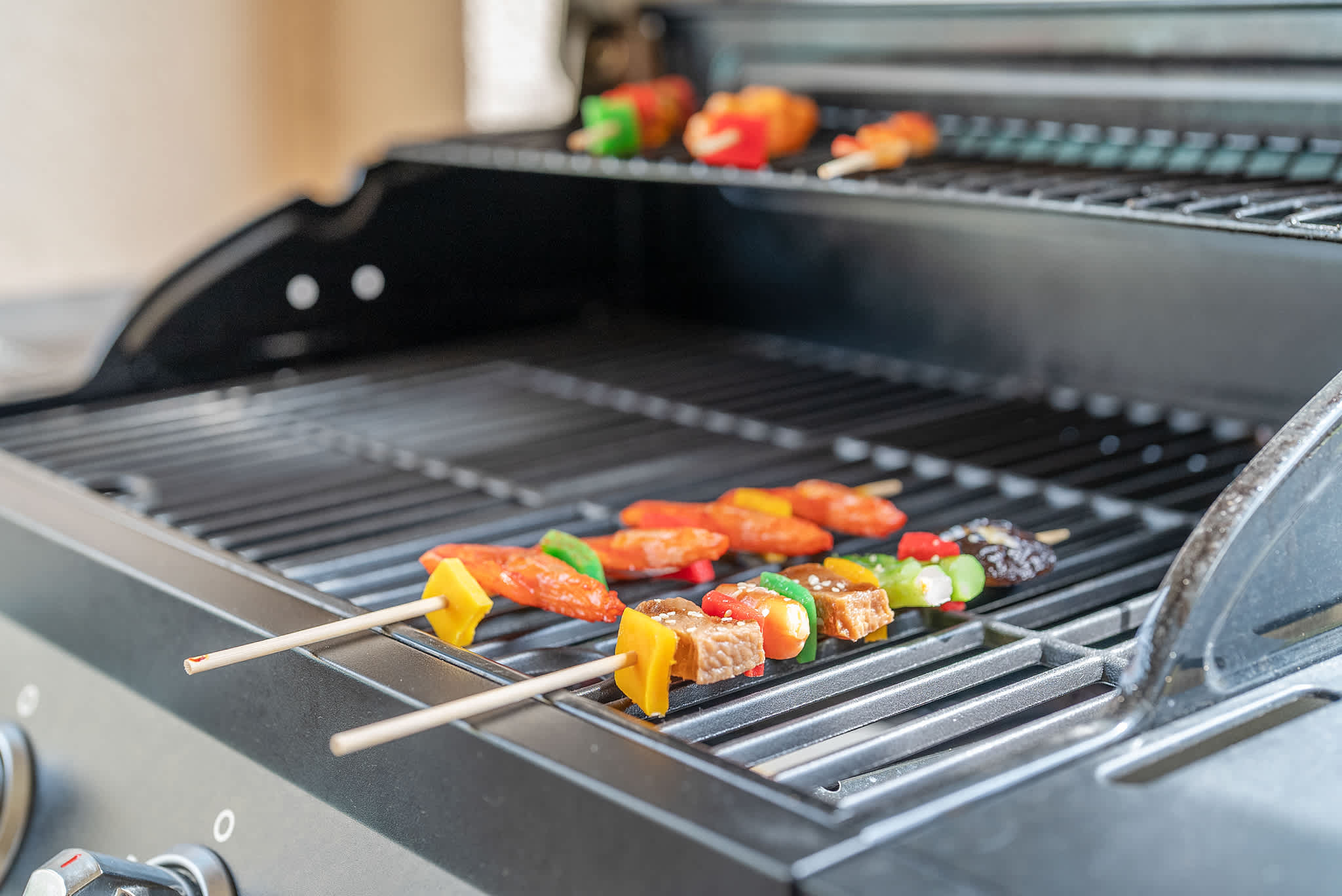 Large retreat w/ pvt pool & cinema