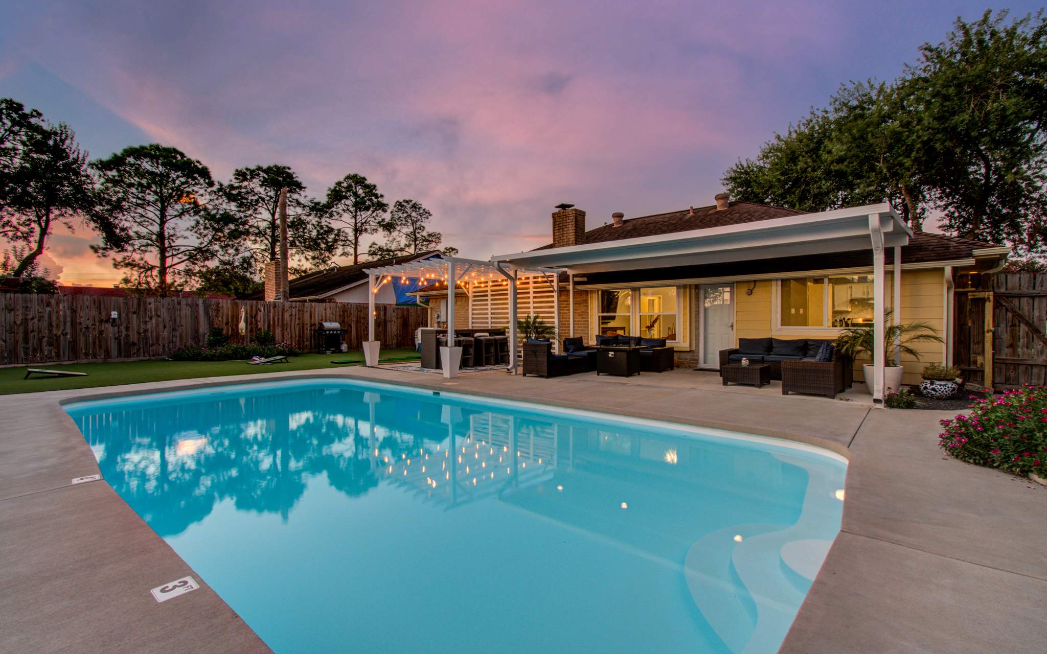 Your Houston Vacation Getaway, 4-BD, Pool, Patio — Houston, TX — vacation rental