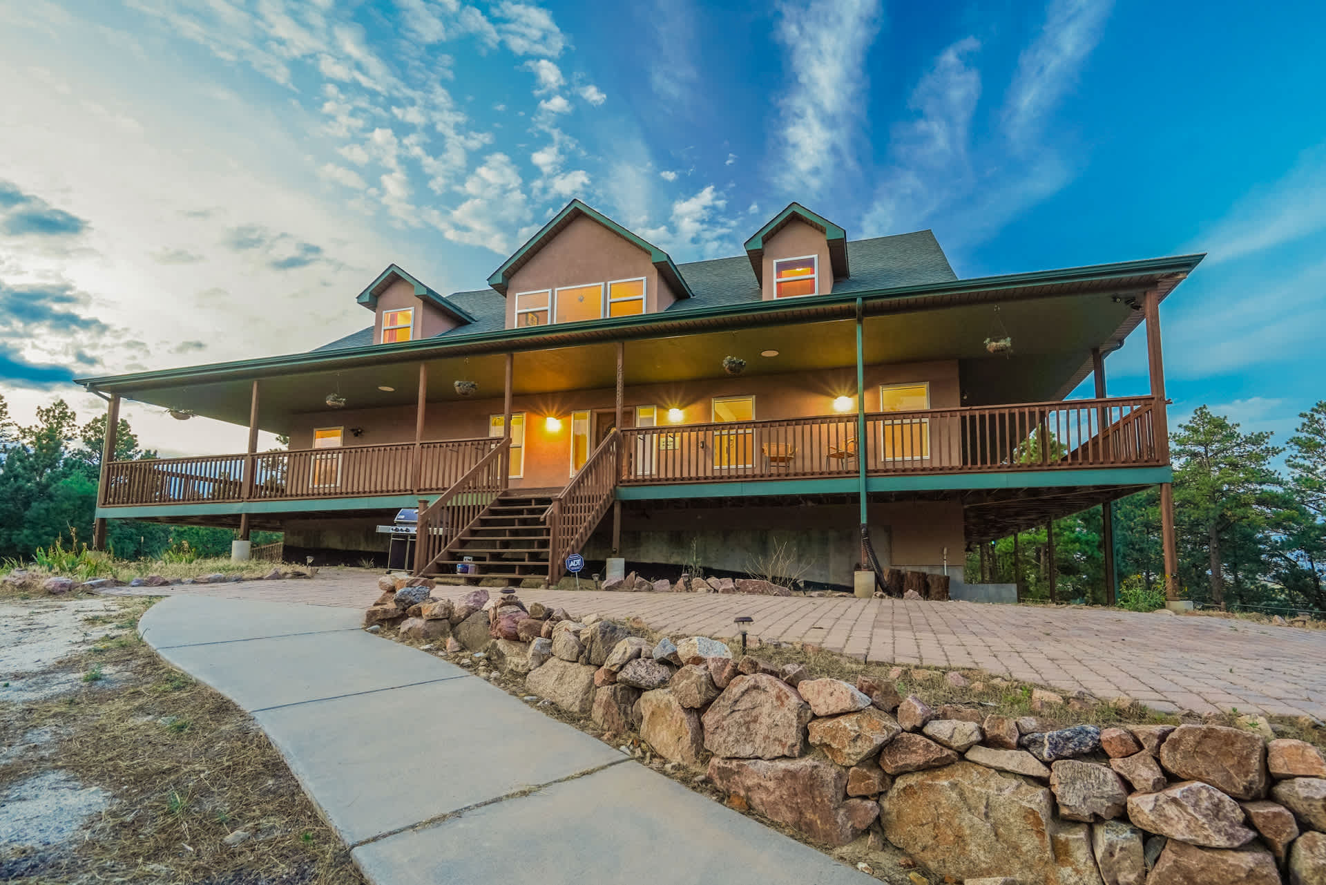 Nature's Oasis, 4BD Ranch Retreat, Hot tub! — Peyton, CO — vacation rental