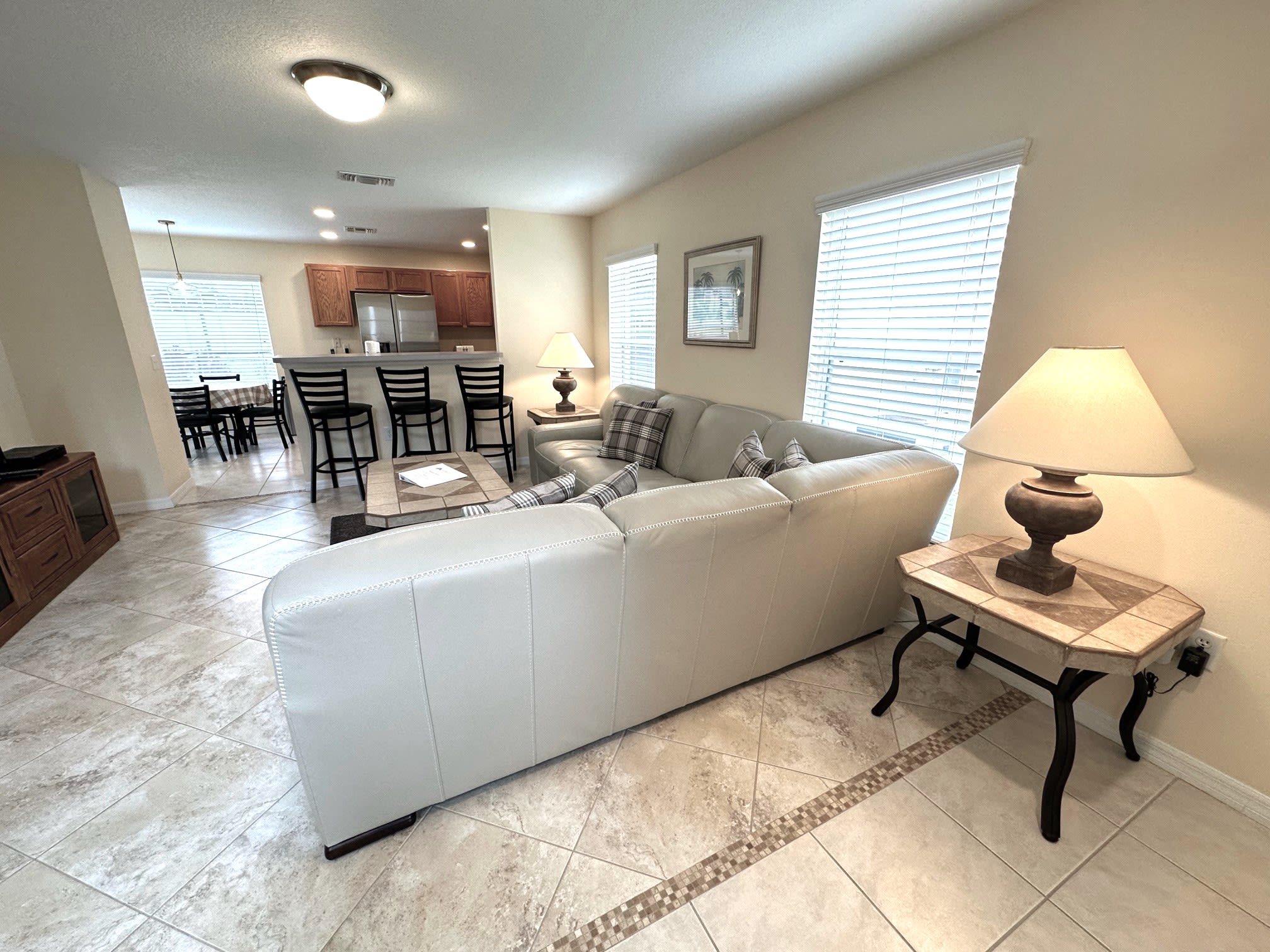 Stunning Villa with Golf Course Views 4